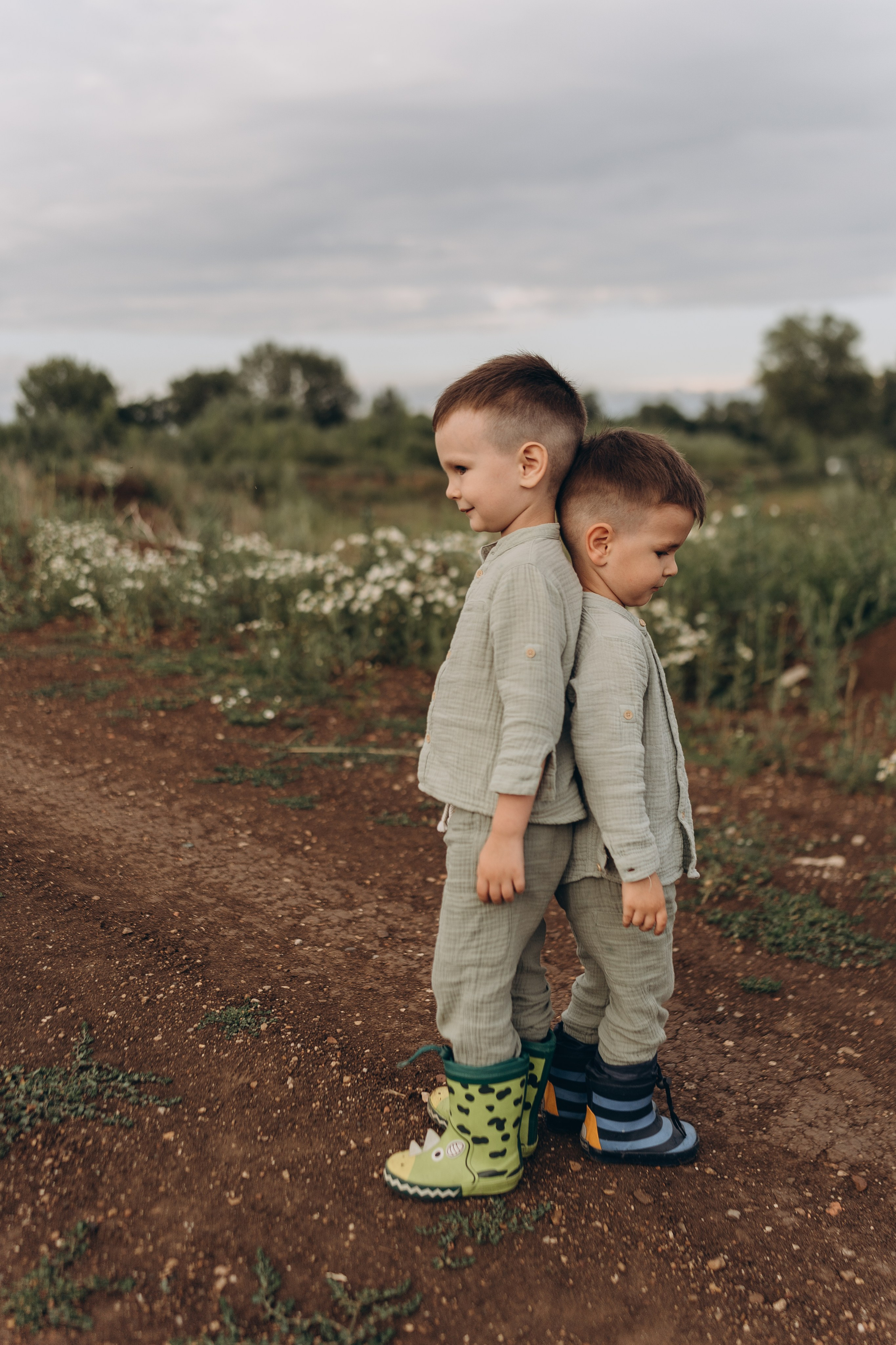 Лето. Ромашки. Семья. Семейный и домашний фотограф в Уфе Ирина Гарасюта