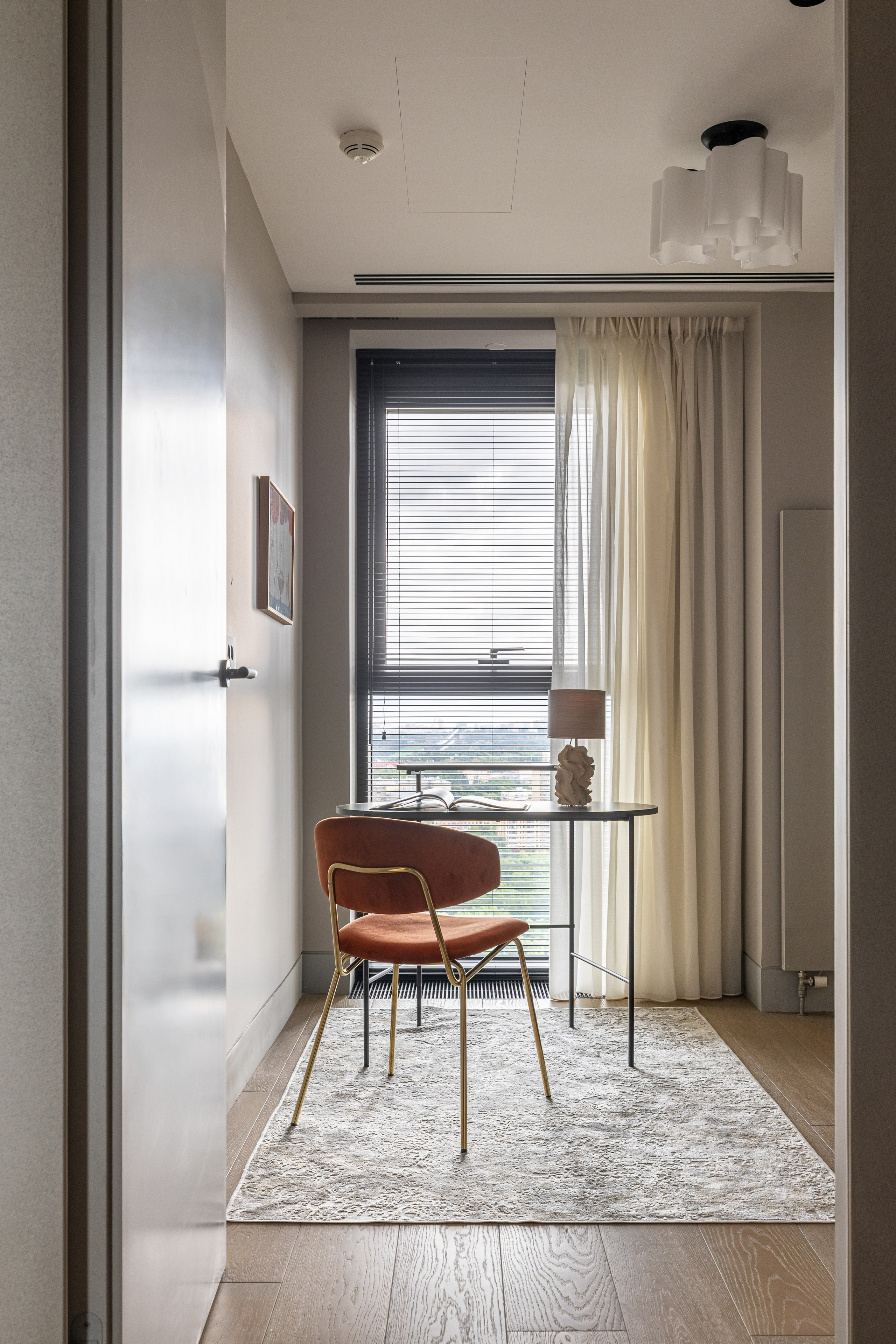 Лаконичный calm modern с арт-деталями в ЖК «Поклонная 9». Veselinskiy| Интерьерный фотограф | Москва