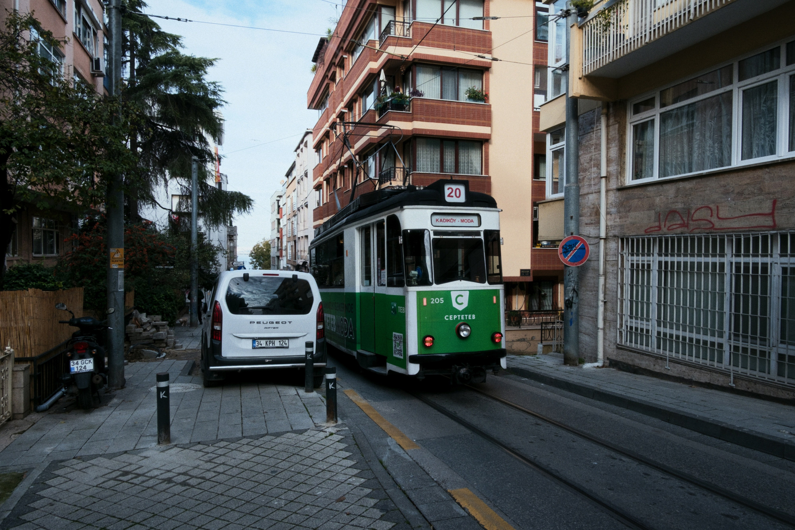 Kadikoy x Moda, Istanbul / Türkey AW25. Фотограф Юрин Евгений