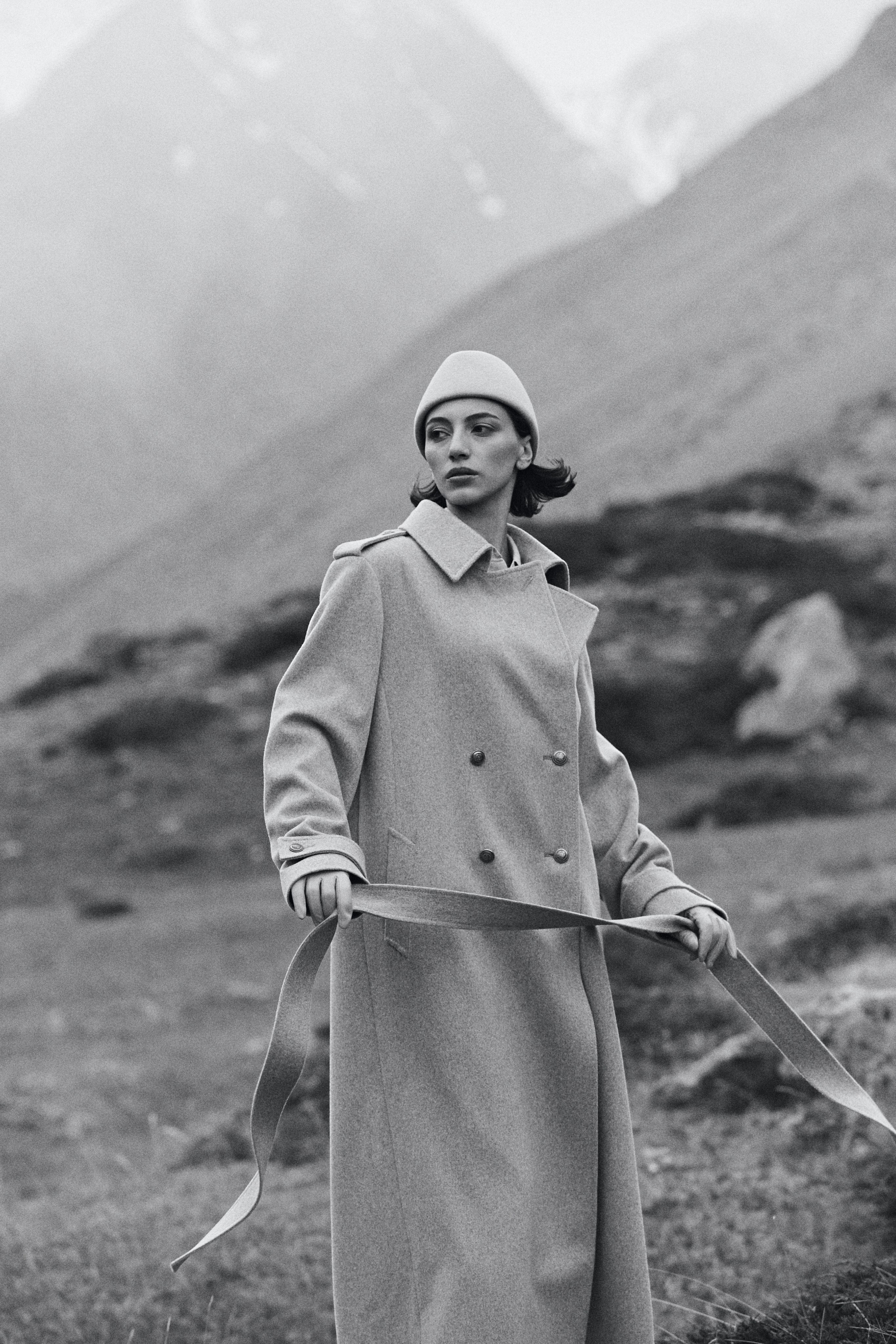 Имиджевая съемка для бренда в горах. Фотограф Продюсер в горах КБР / Москва  Нальчик Горы