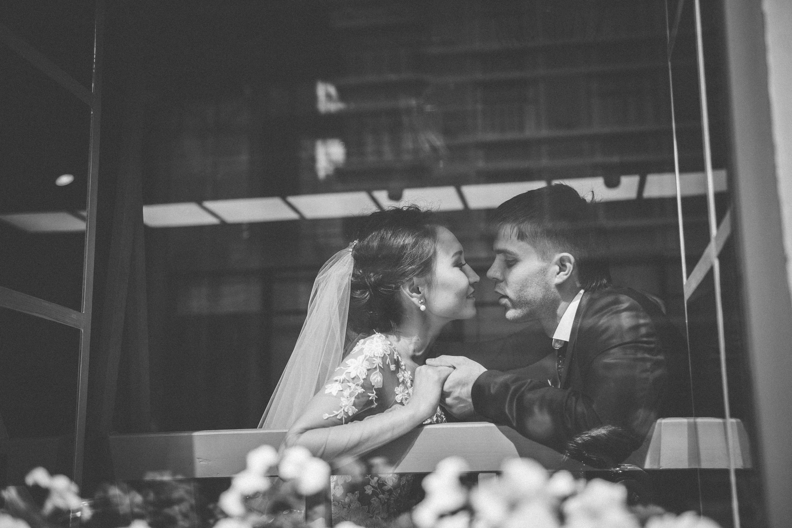 Свадьба для любителей ч/б фото. Артем и Айна. Свадебный и семейный фотограф София Невская