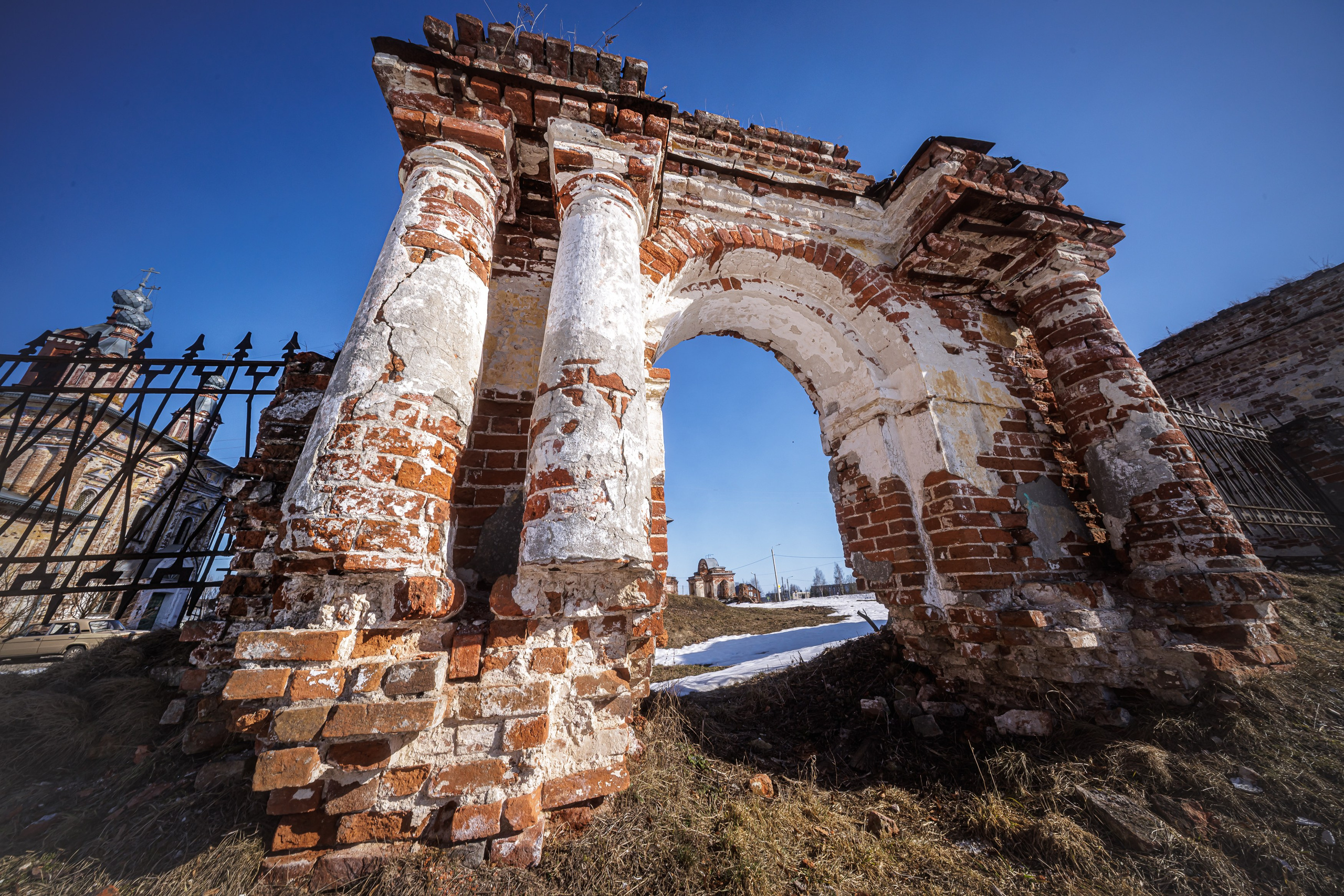 Архитектура — экстремальный угол съемки. Владимир Петухов — фотограф в г. Кинешма. Оператор FPV