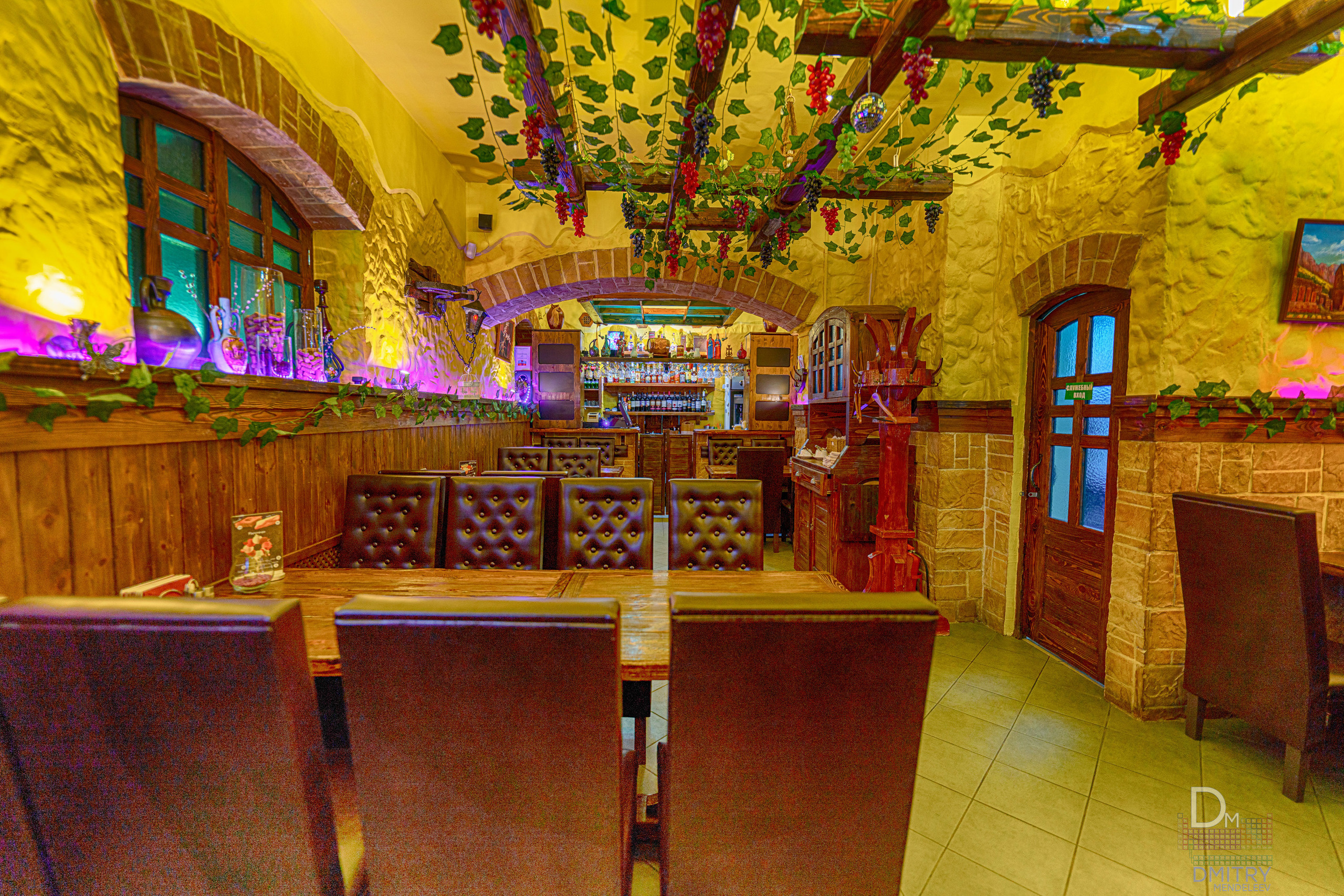 Интерьерная и экстерьерная фотосъемка Кафе Жако. Фотограф — видеограф в Москве Дмитрий Менделеев