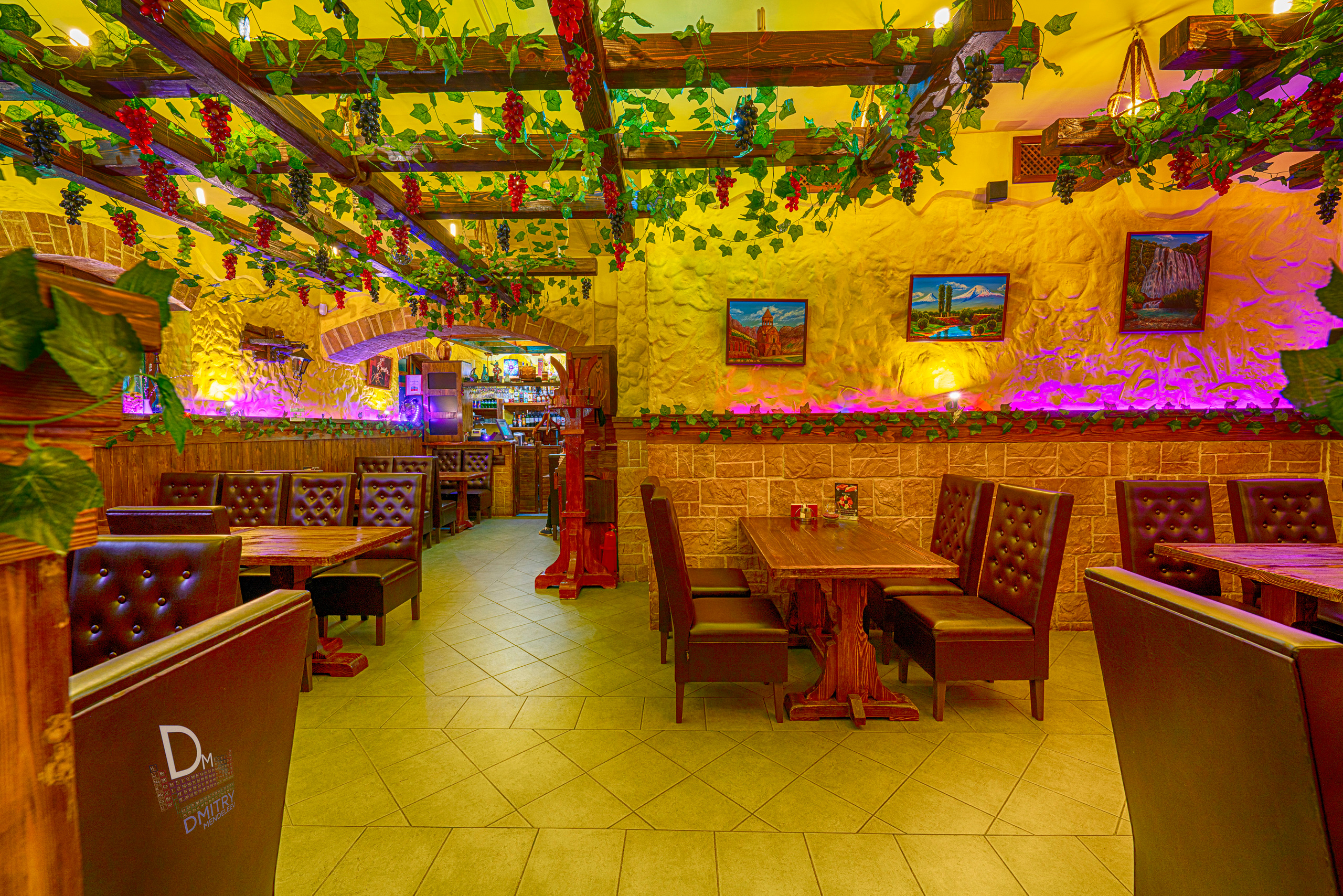 Интерьерная и экстерьерная фотосъемка Кафе Жако. Фотограф — видеограф в Москве Дмитрий Менделеев