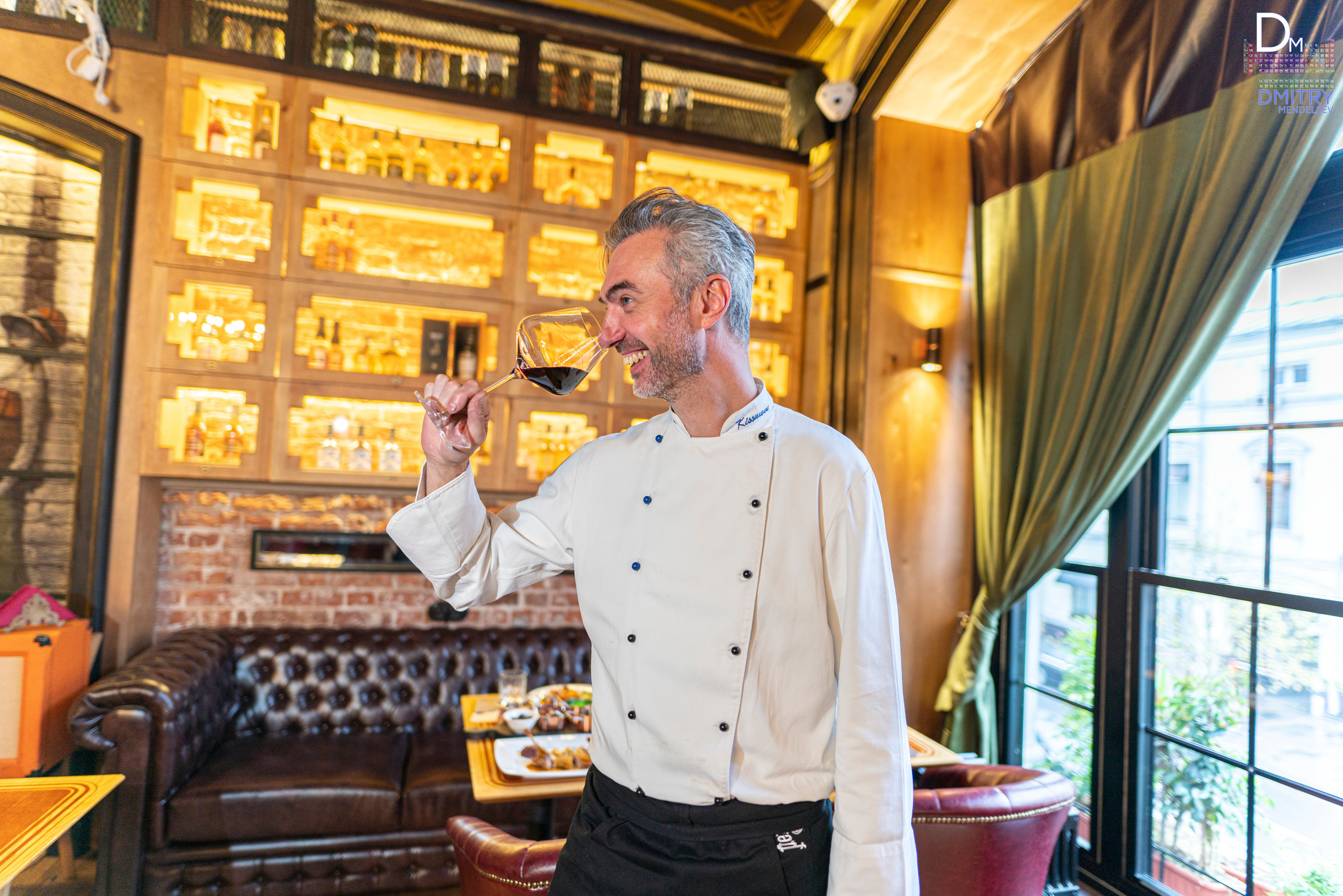 Фотосессия в ресторане Embers Speakeasy. Фотограф — видеограф в Москве Дмитрий Менделеев