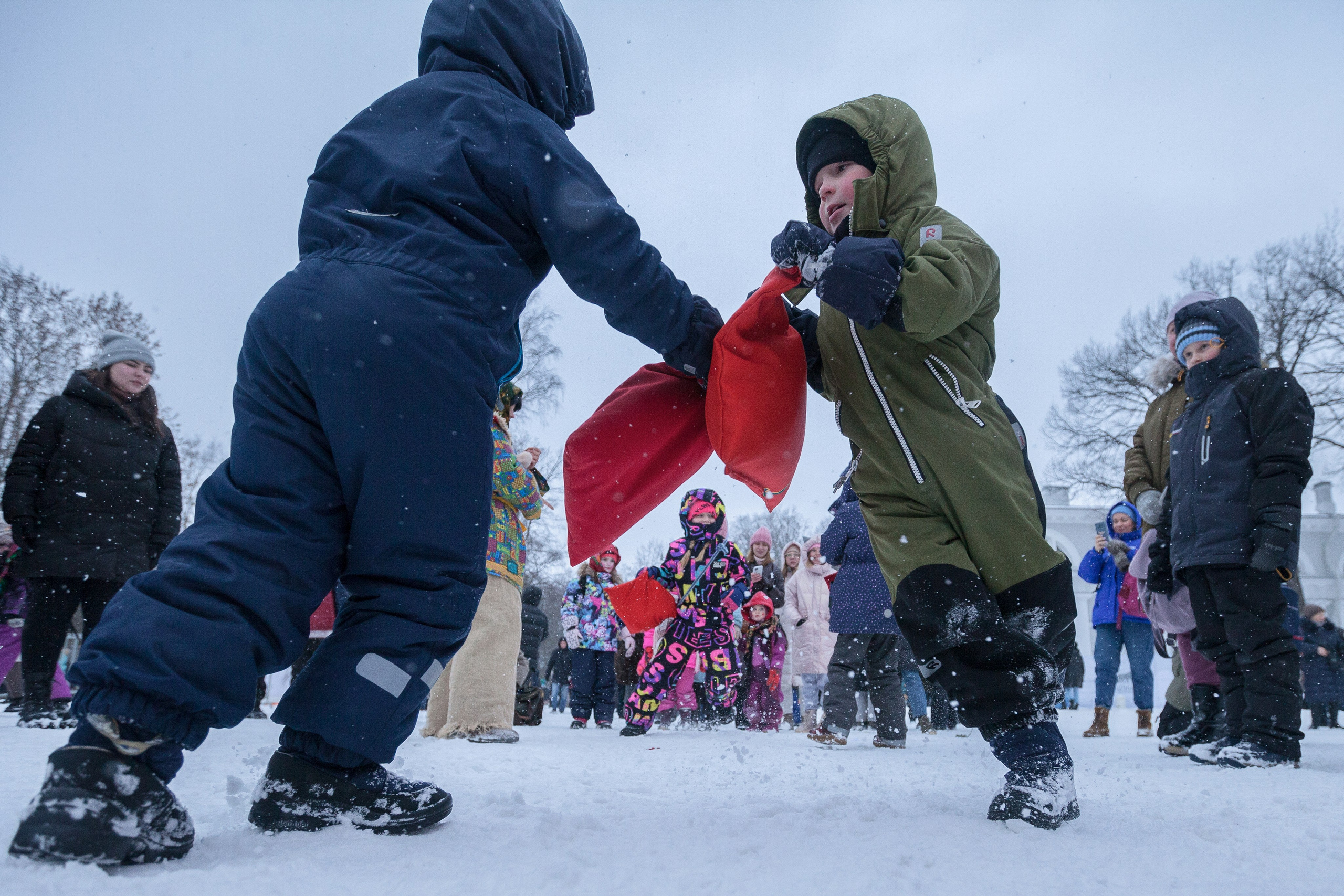 Масленичные гуляния на Елагином острове '23. Семейный и предметный фотограф Мария Львова Санкт-Петербург flitphoto