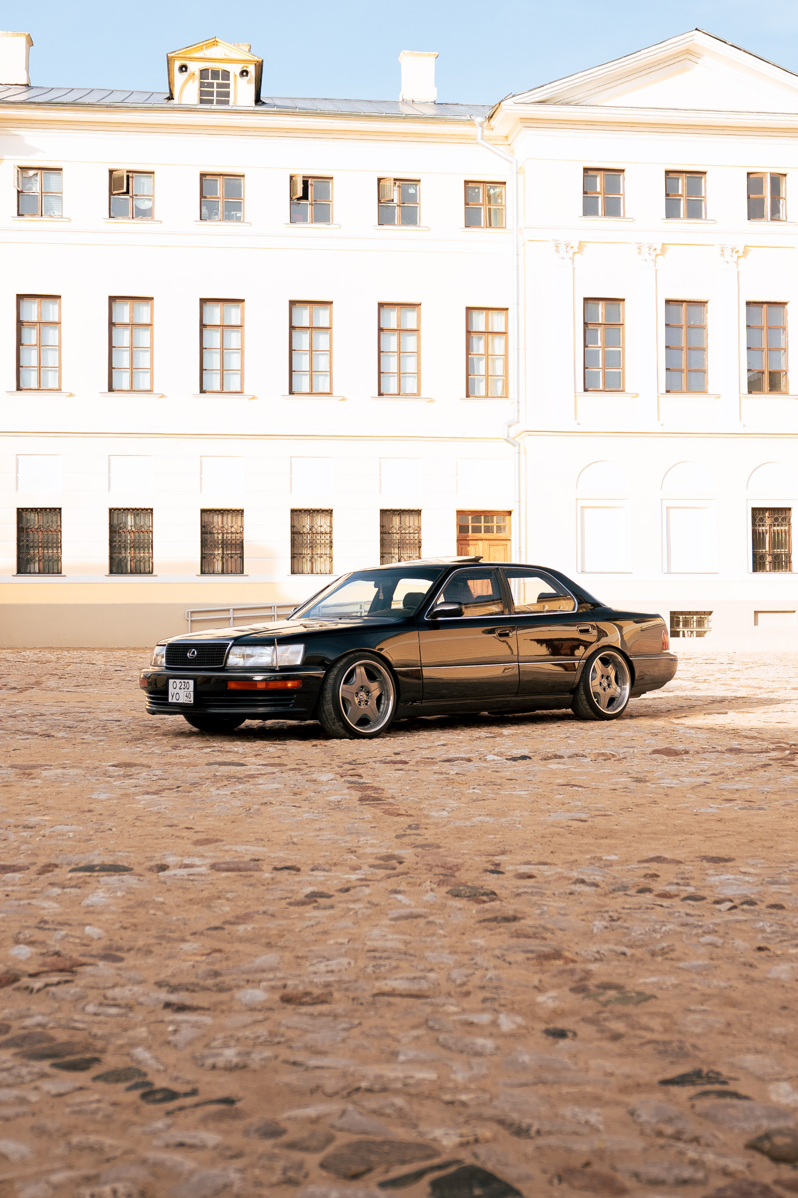 Фотографии Lexus LS400