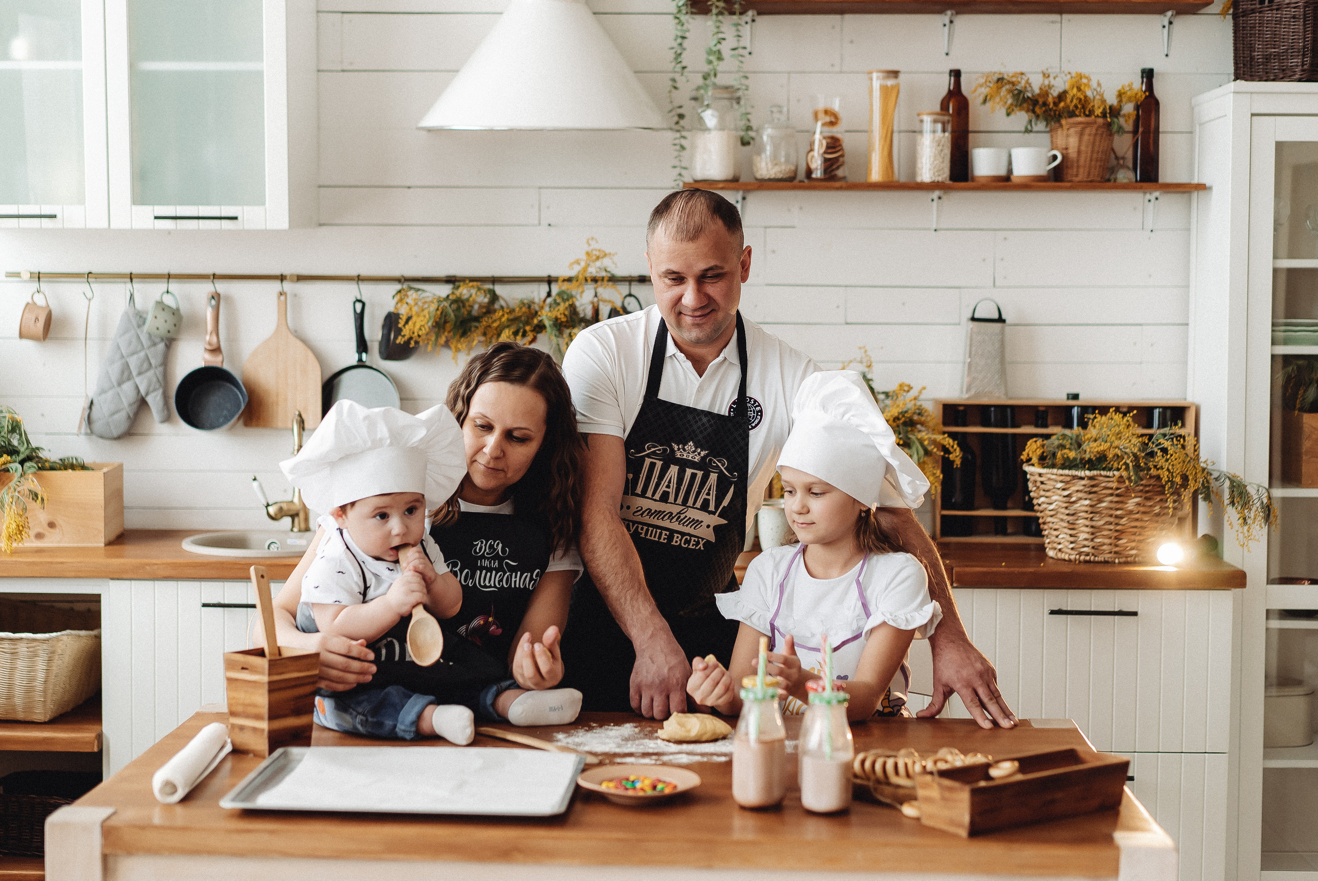 В студии и дома. Семейный и контент фотограф в Красноярске Власова Екатерина