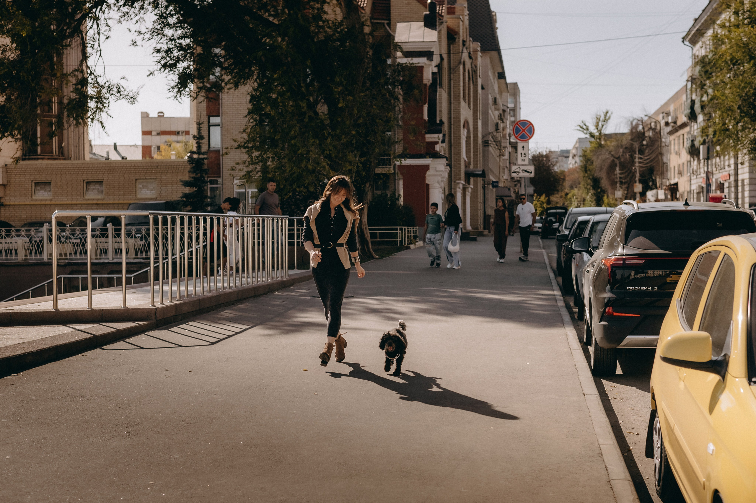 Осенние приключения Чарлика и его хозяек. Фотограф Мария Стрелкова
