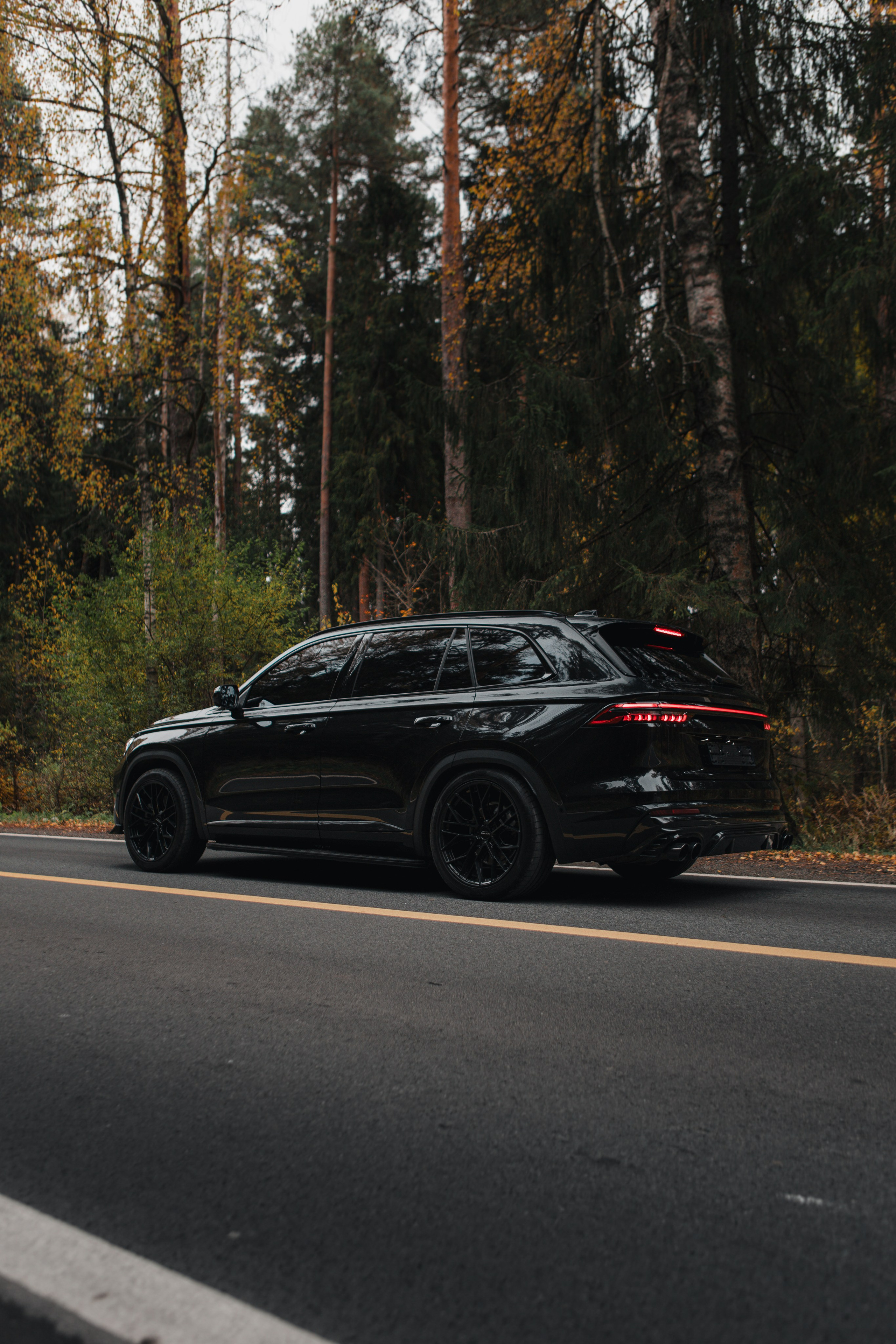 Geely Monjaro. Авто Видеограф/фотограф в Иваново для Вашего бизнеса
