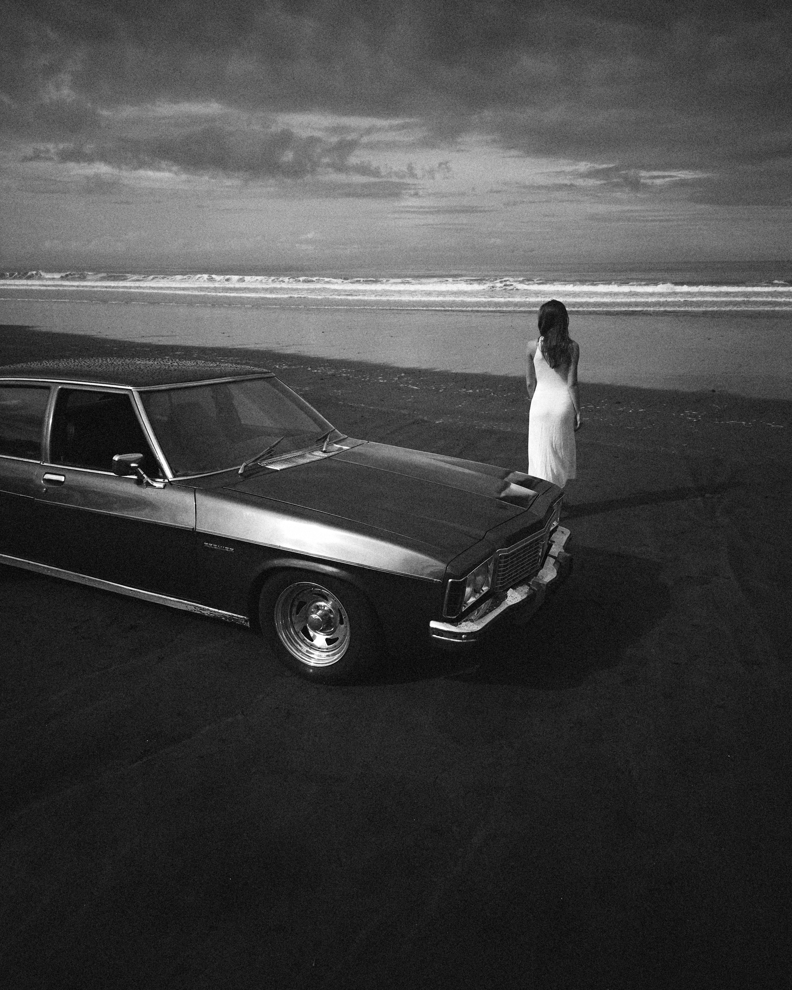 Karina in black sands. Главная