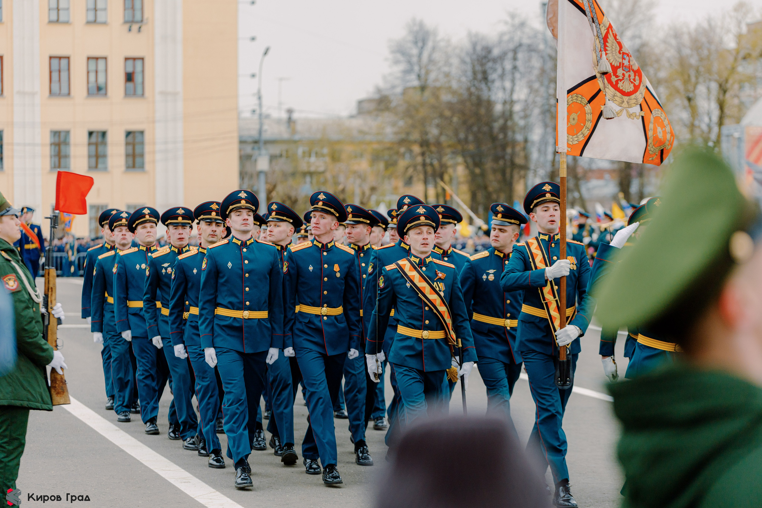 Парад победы 9 мая. Свадебный и репортажный фотограф Киров | Вадим Карпук
