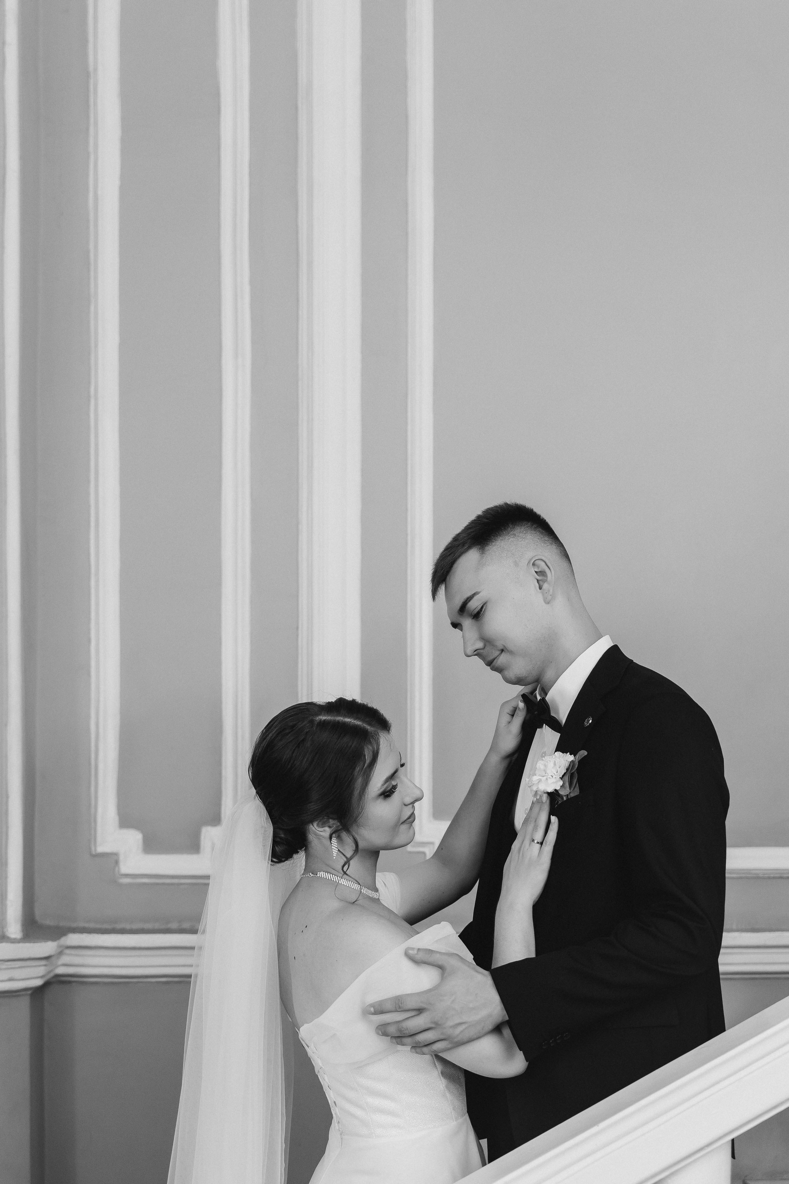 фотосессия жениха и невесты в ЗАГСе города Новочеркасск