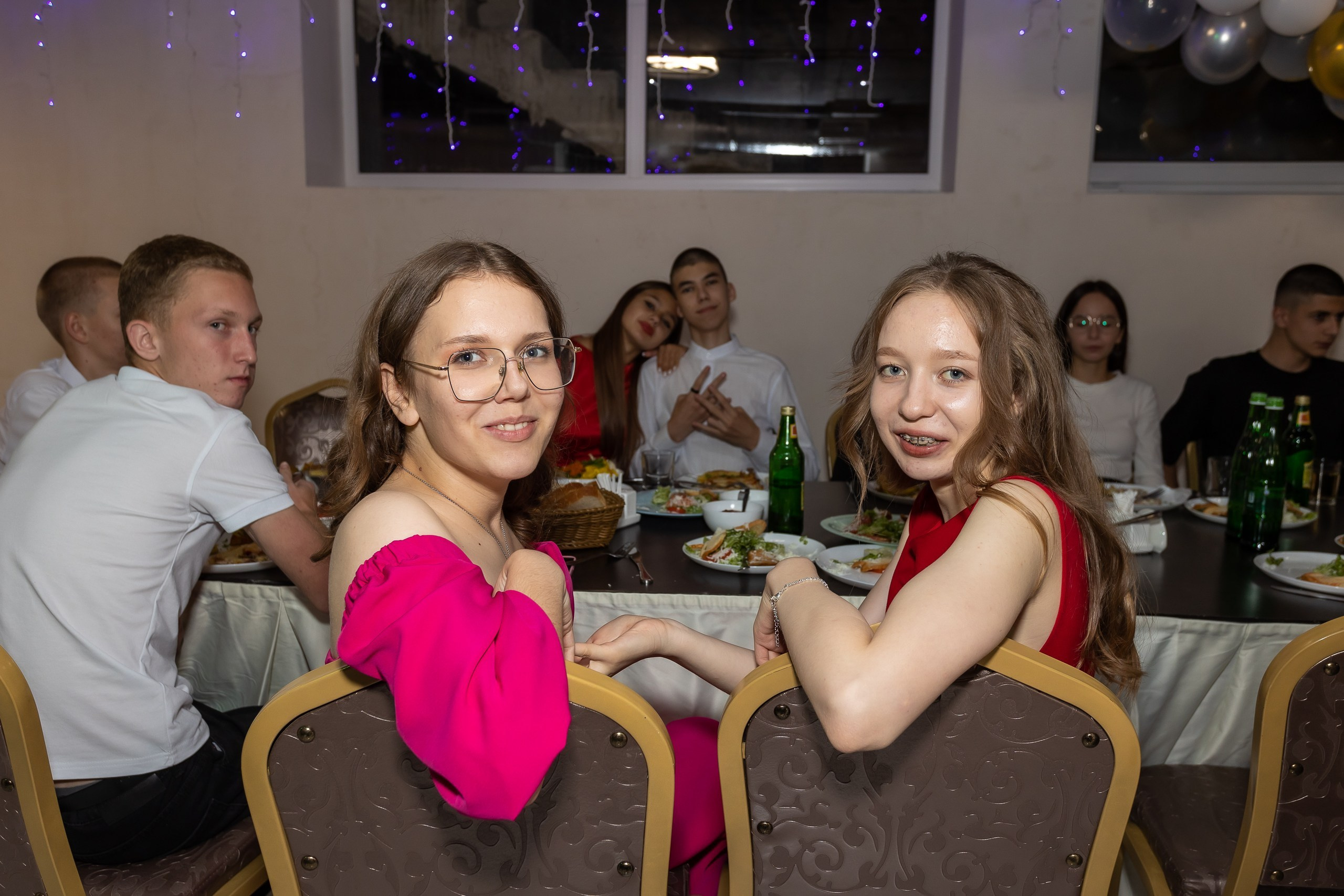 Вручение аттестата и выпускной вечер. Выпускные альбомы Майкоп, Краснодар Елена Золотарева