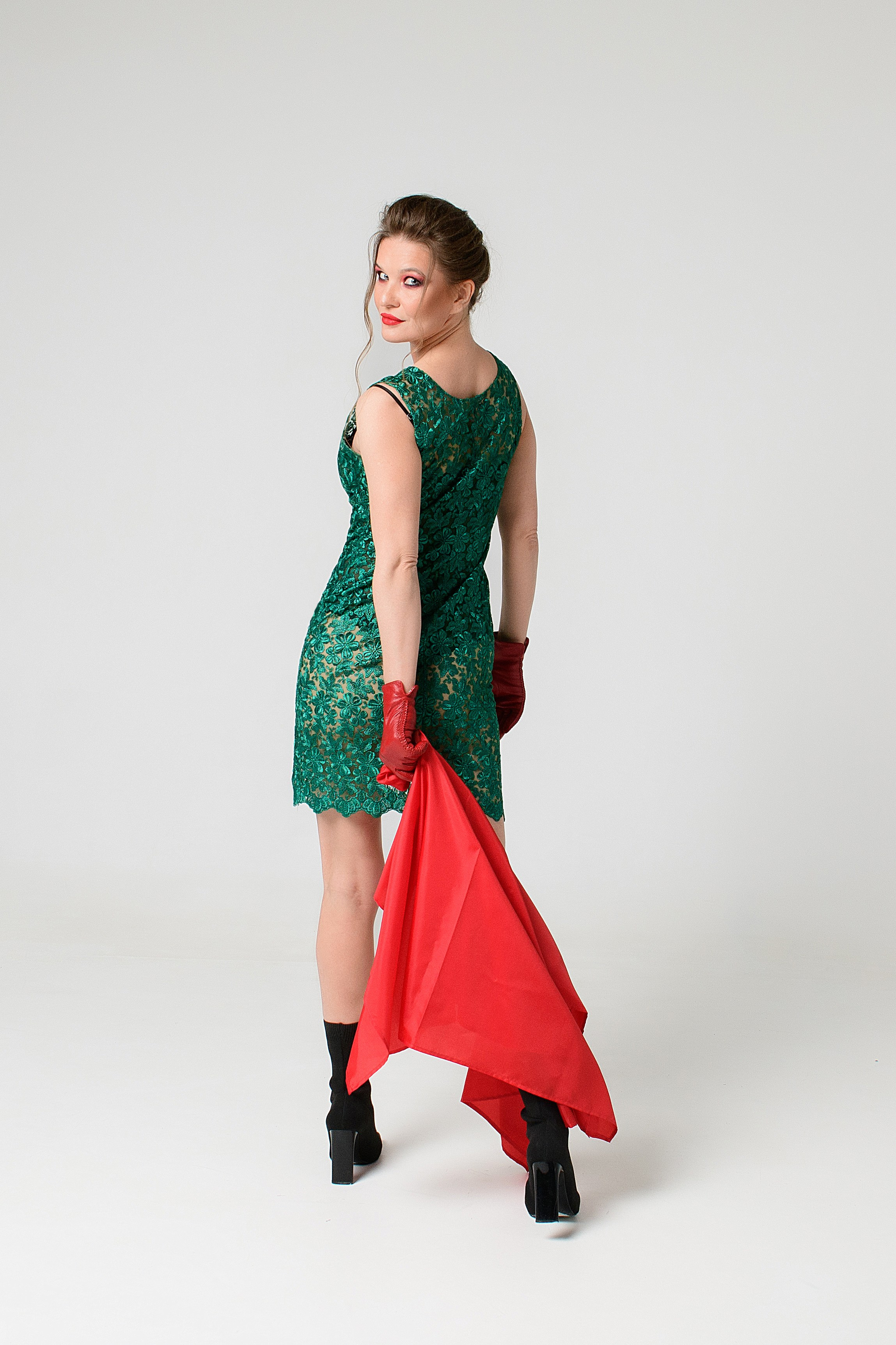 Женский портрет в стиле фэшн. Организация и проведение фотосъемок в Санкт-Петербурге. Фотограф Смирягин Илья