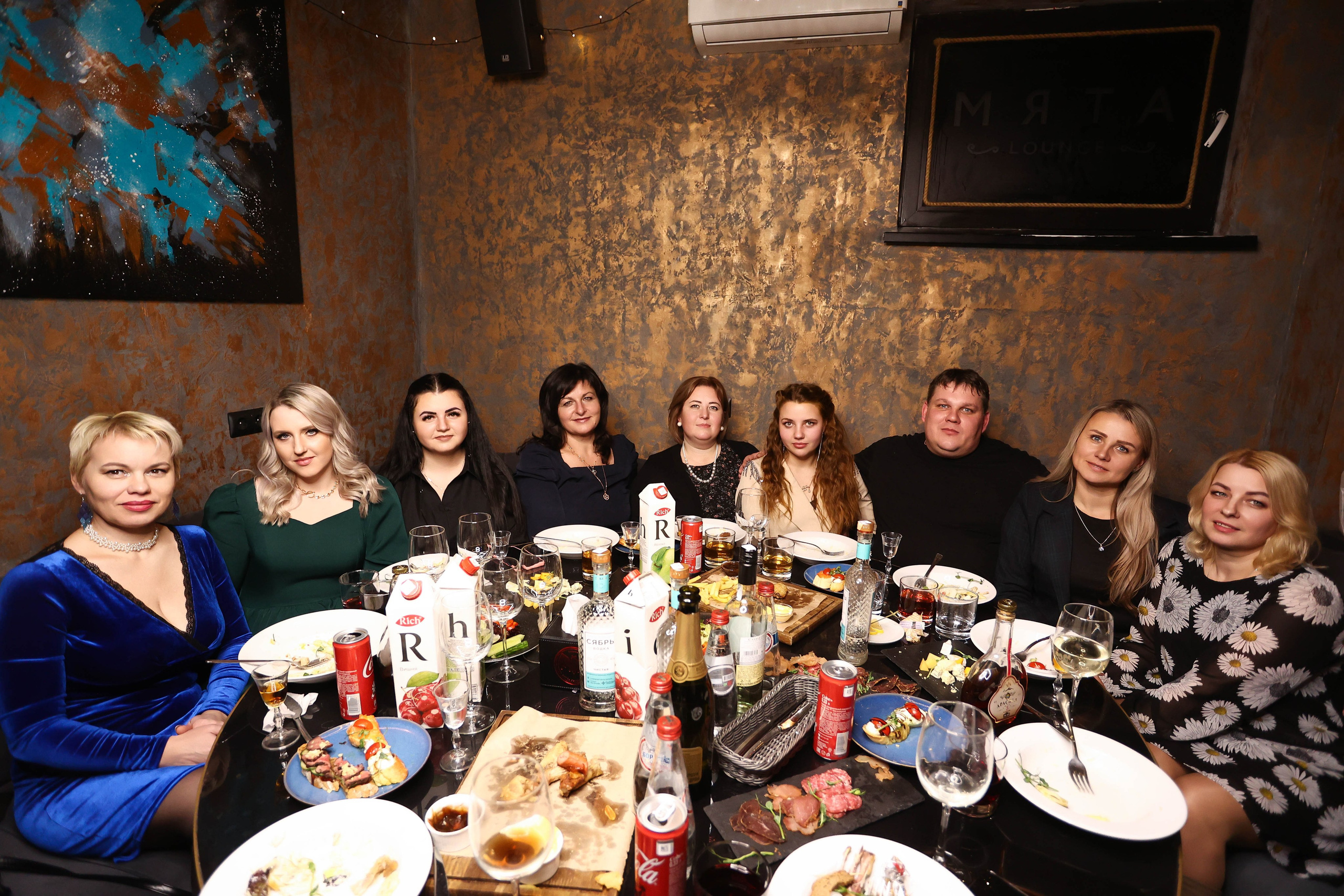 15/12/23 Новогоднее караоке в Мята Спортивная. Мята Спортивная — Кальянная, караоке, бар в Минске