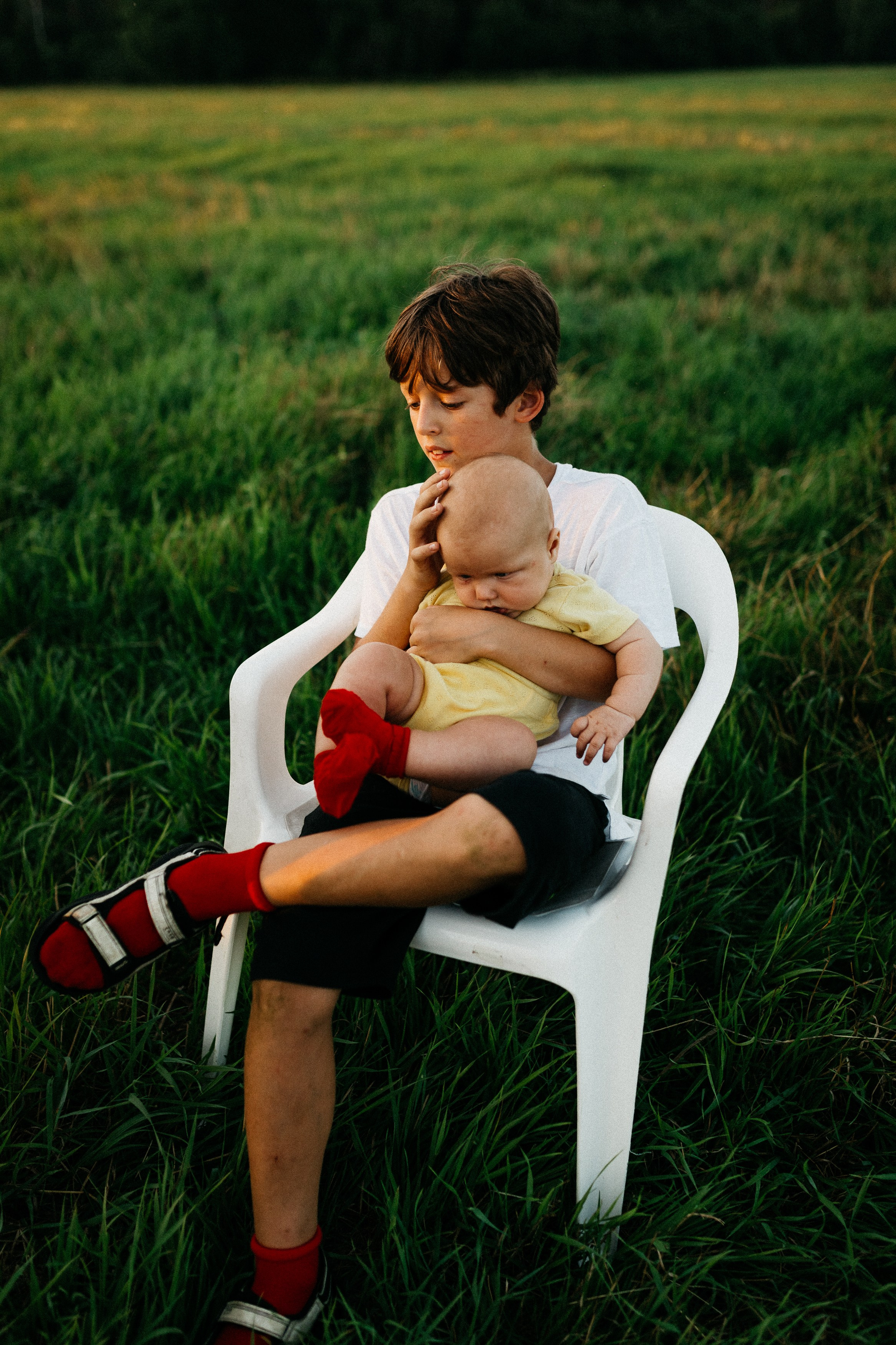 Фотосессия с красными мячами. Семейный фотограф Маша Тимофеева | Москва