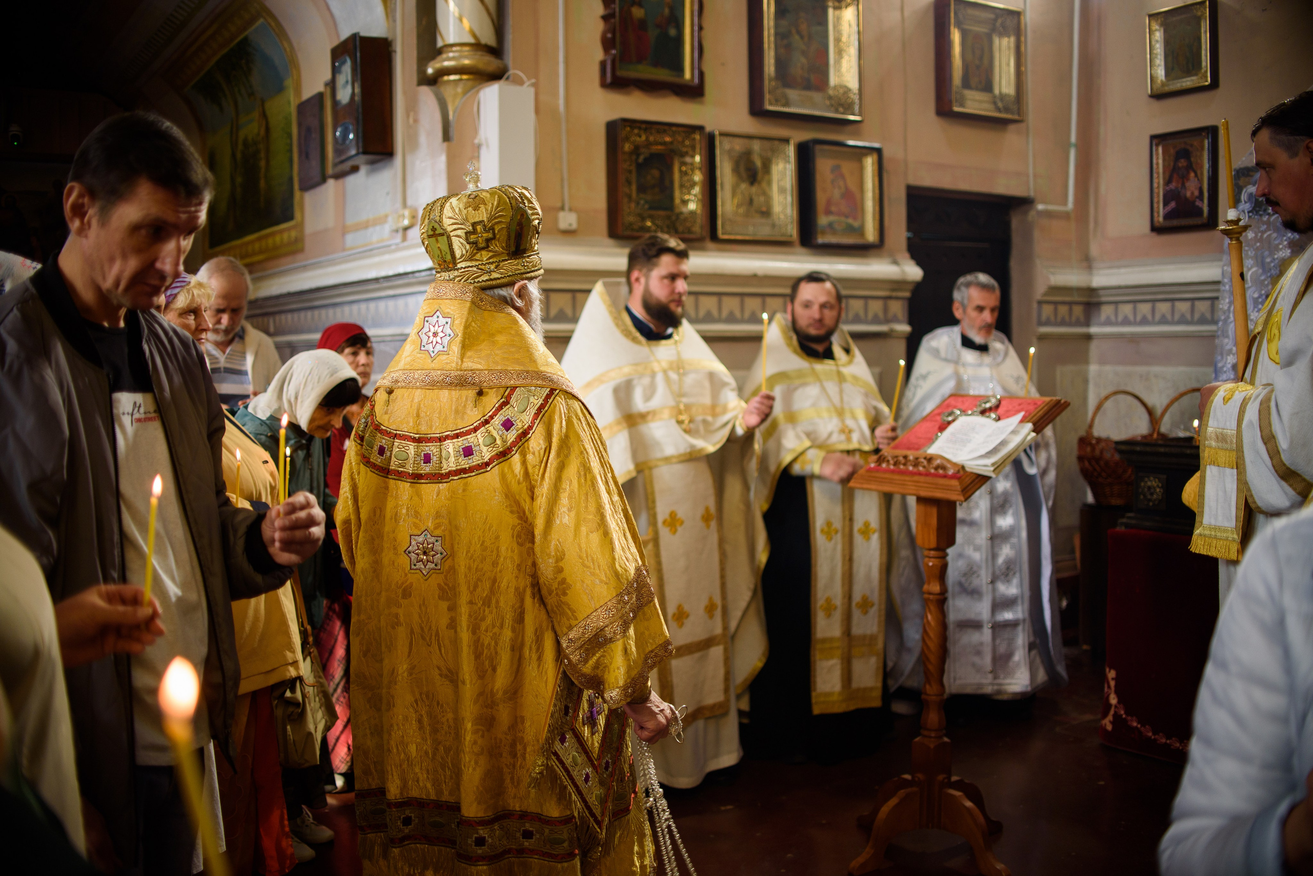 Воскресная литургия 29.10.2023. Семейный и свадебный фотограф в Феодосии и Коктебеле