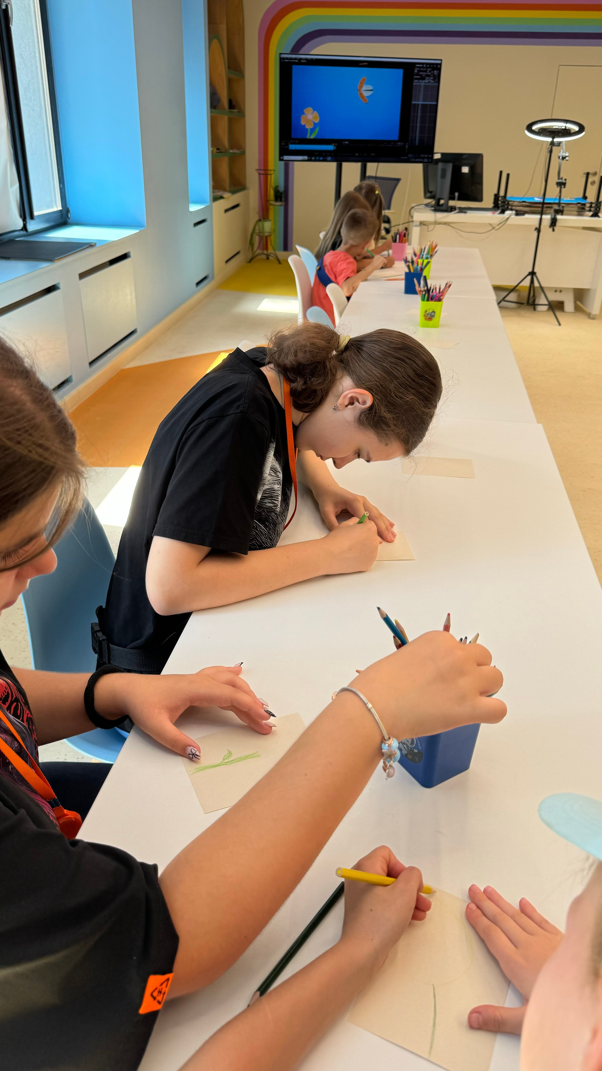 Приглашаем в арт-лагерь в Москве для детей!. Арт-вечеринки и мастер-классы в Москве для взрослых и детей