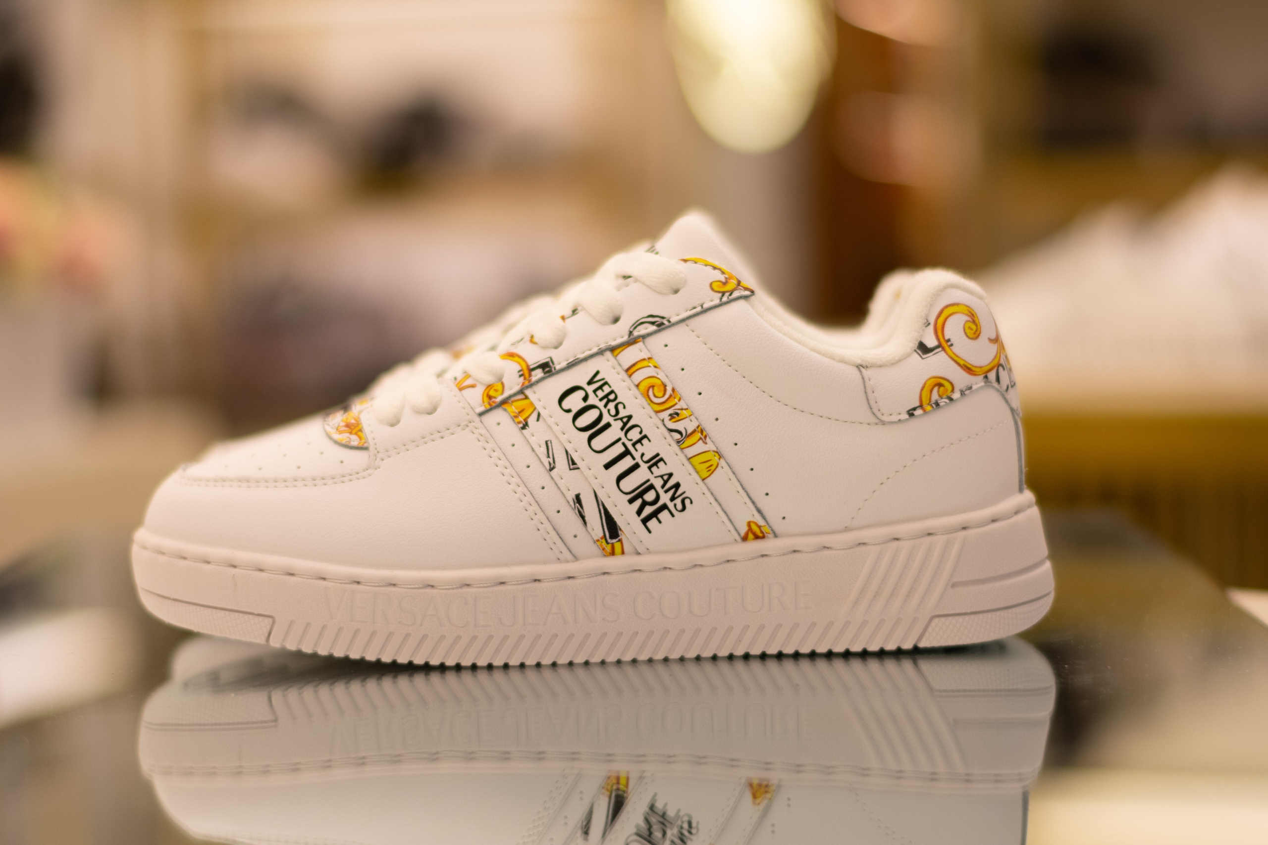 Для организаций. Предметная фотосессия для обувного магазина Capsula. Фотограф/видеограф Богдан Голованов