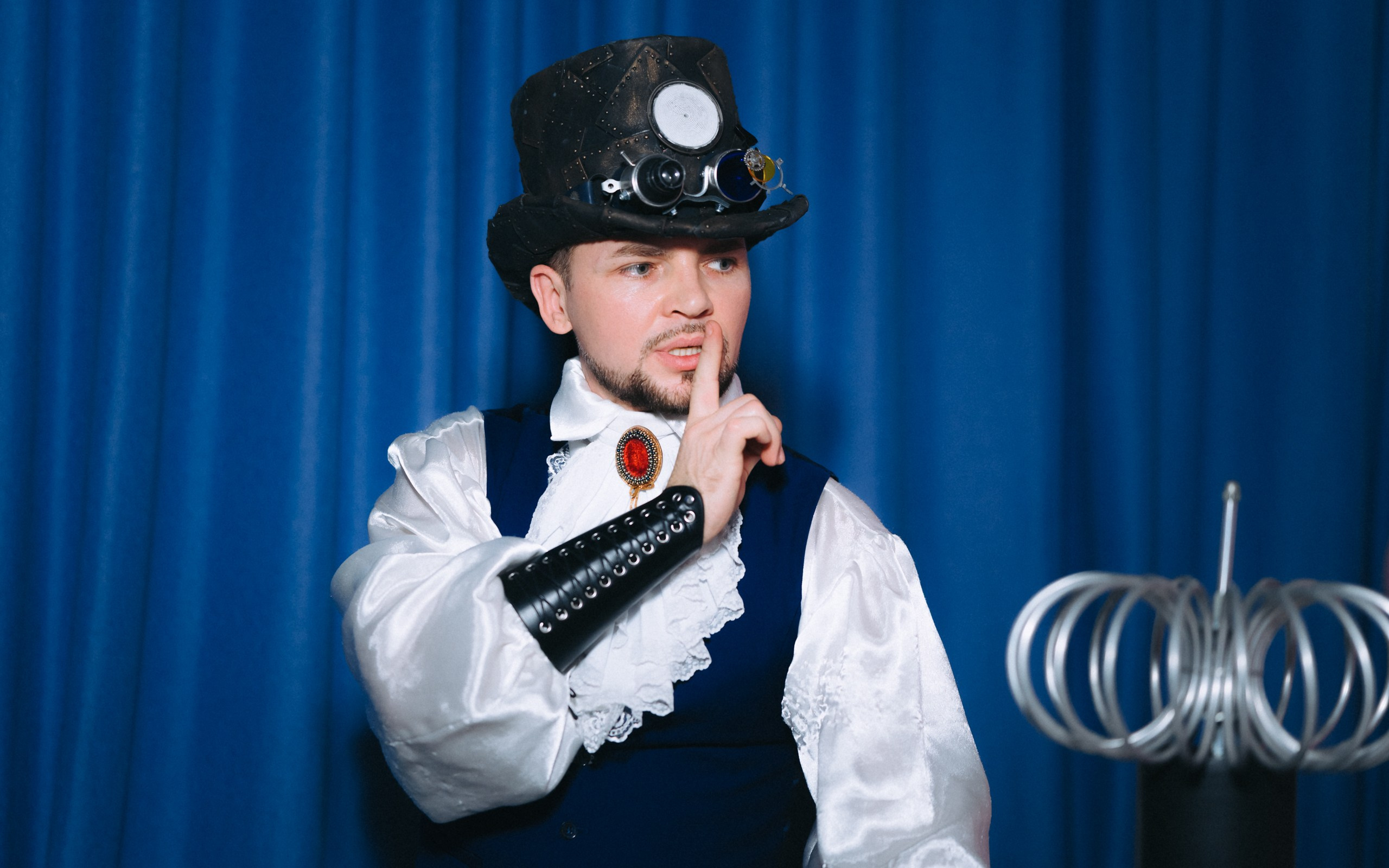 День рождения. Komonev