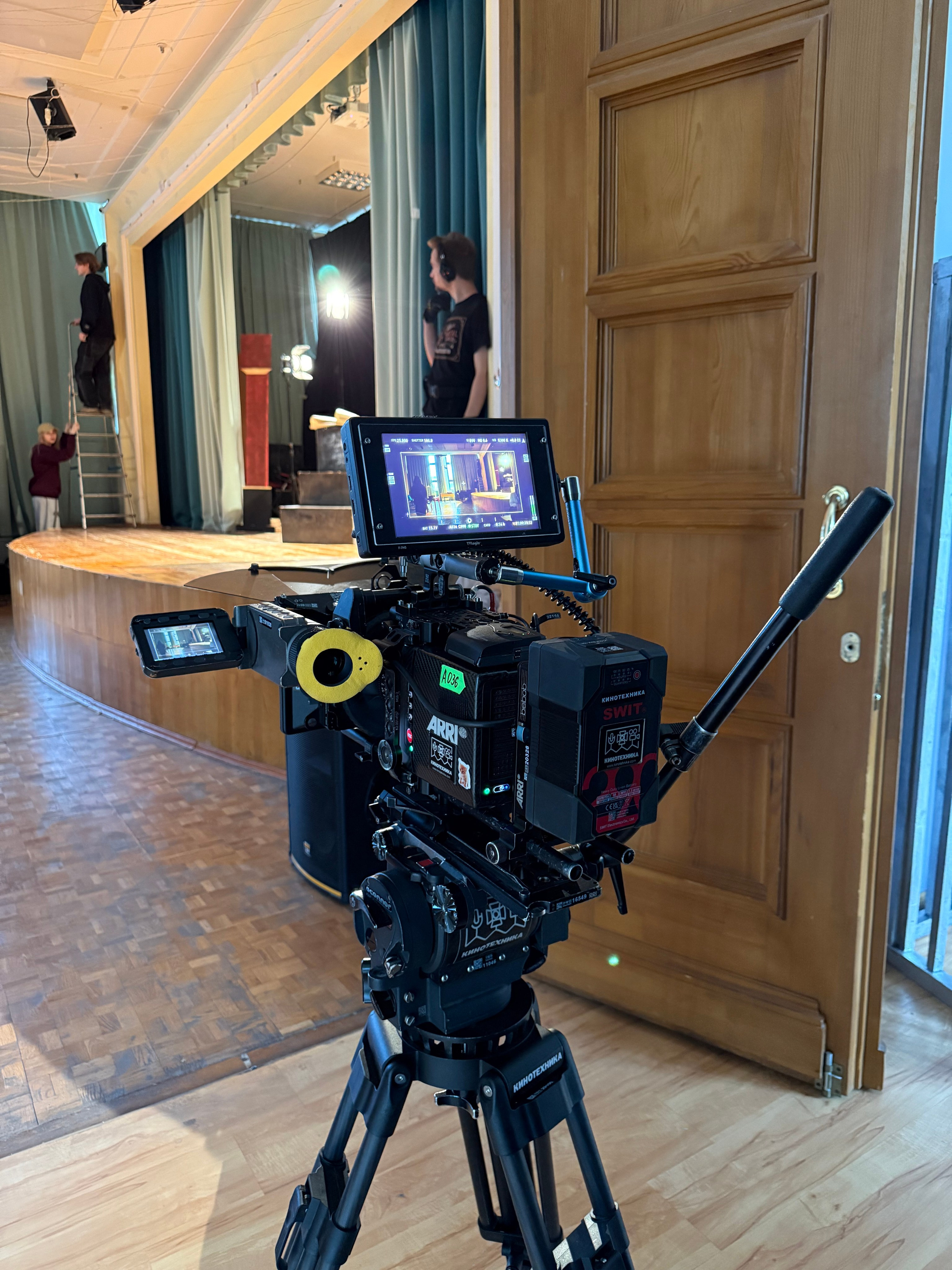 BACKSTAGE GALLERY. «MAK FLAME»