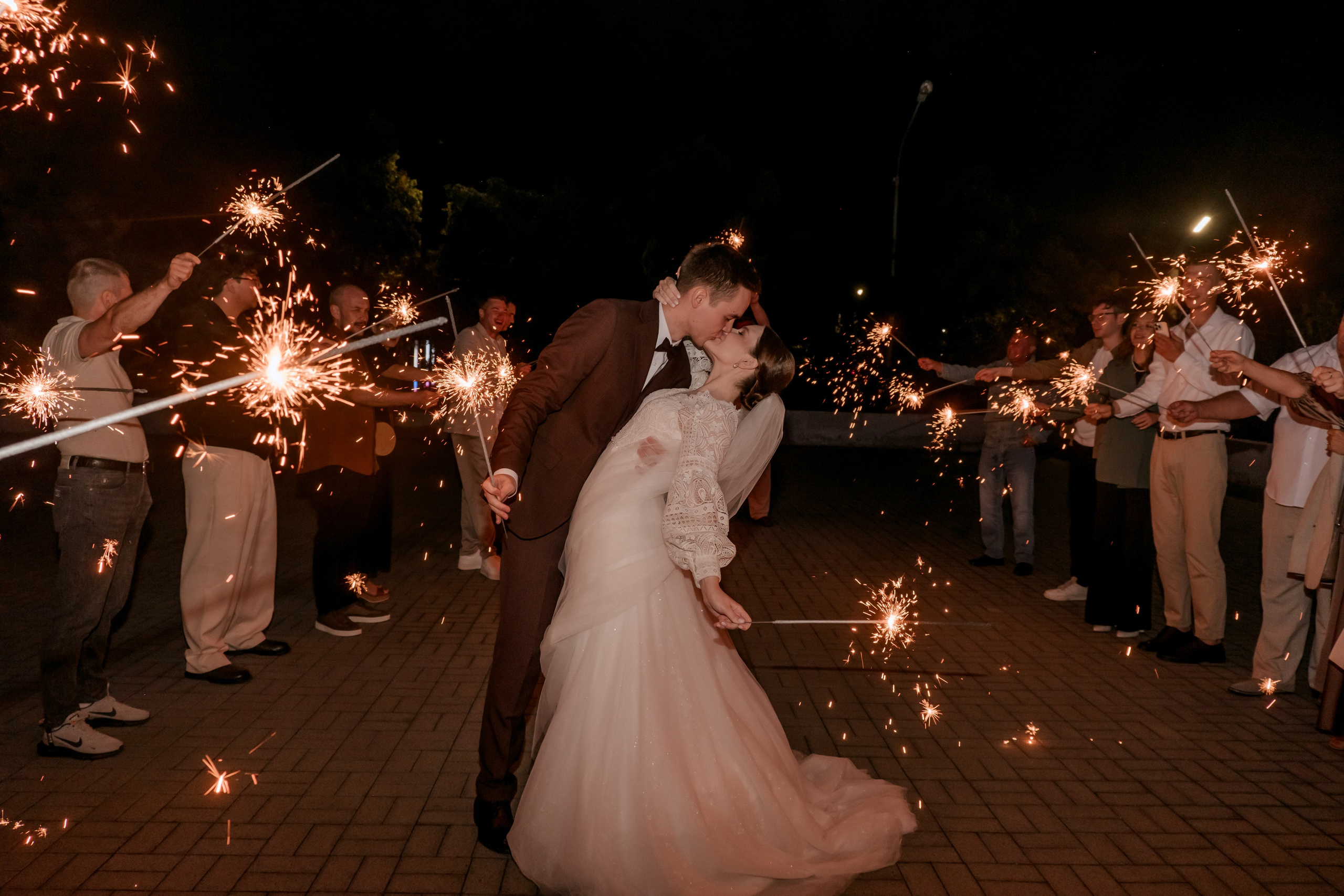 Александра и Арсений. Свадебный фотограф Челябинск