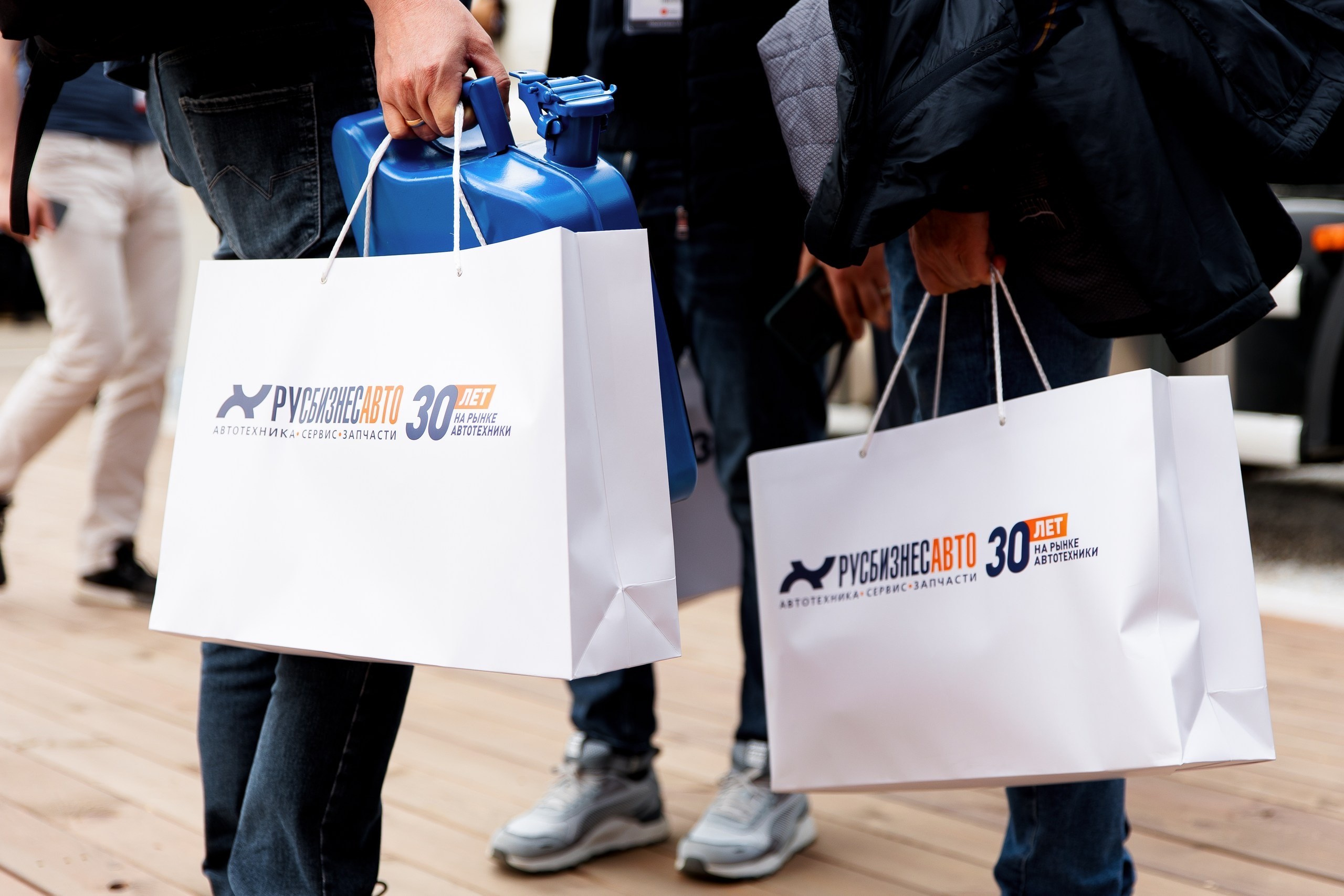 Выставка компании «Русбизнесавто». Репортажный фотограф Семён Борисов | Москва