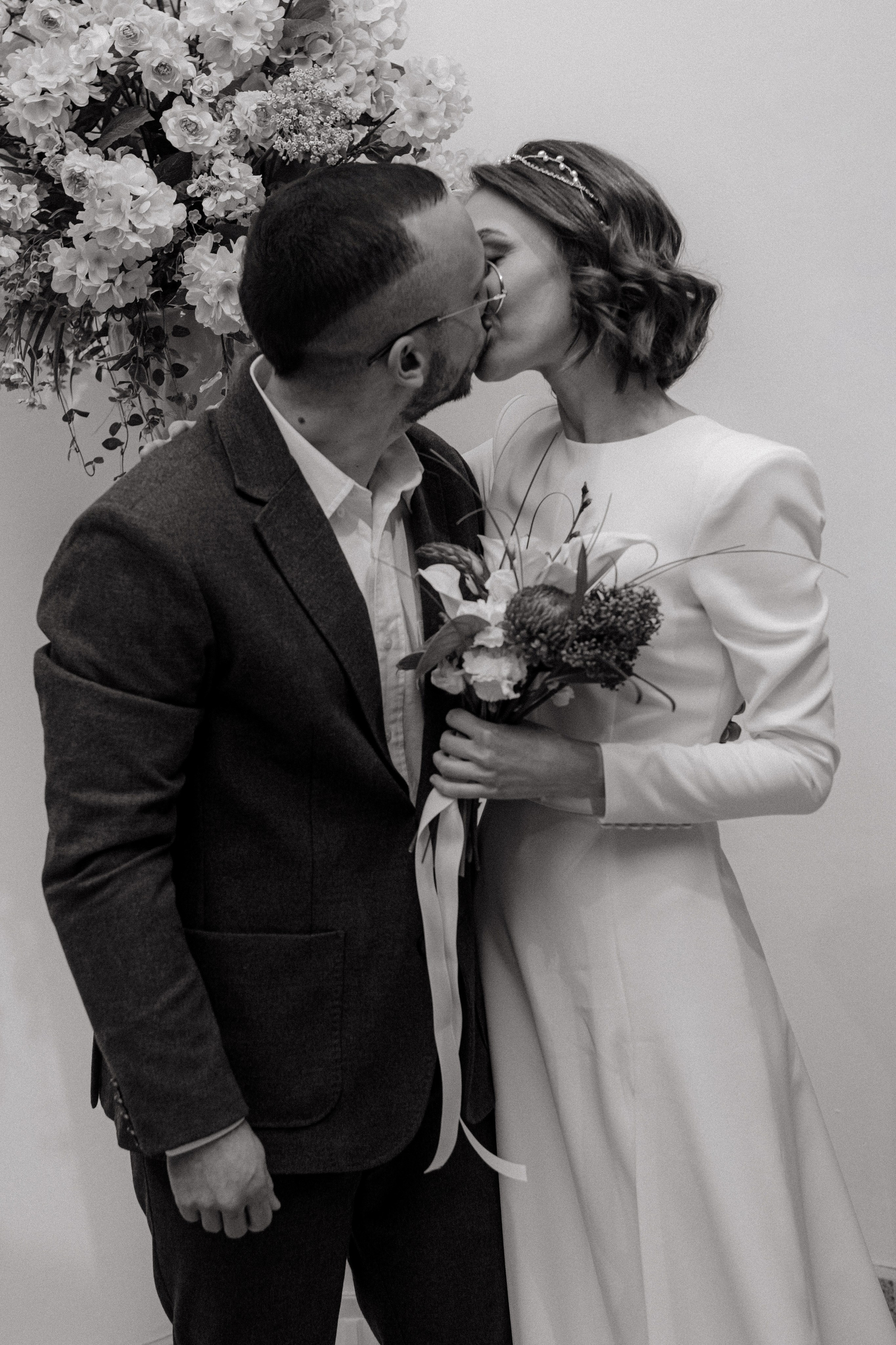 Регистрация Анастасии и Никиты — Краеведческий музей. Свадебный фотограф Екатеринбург/Челябинск — Любовь Волохова