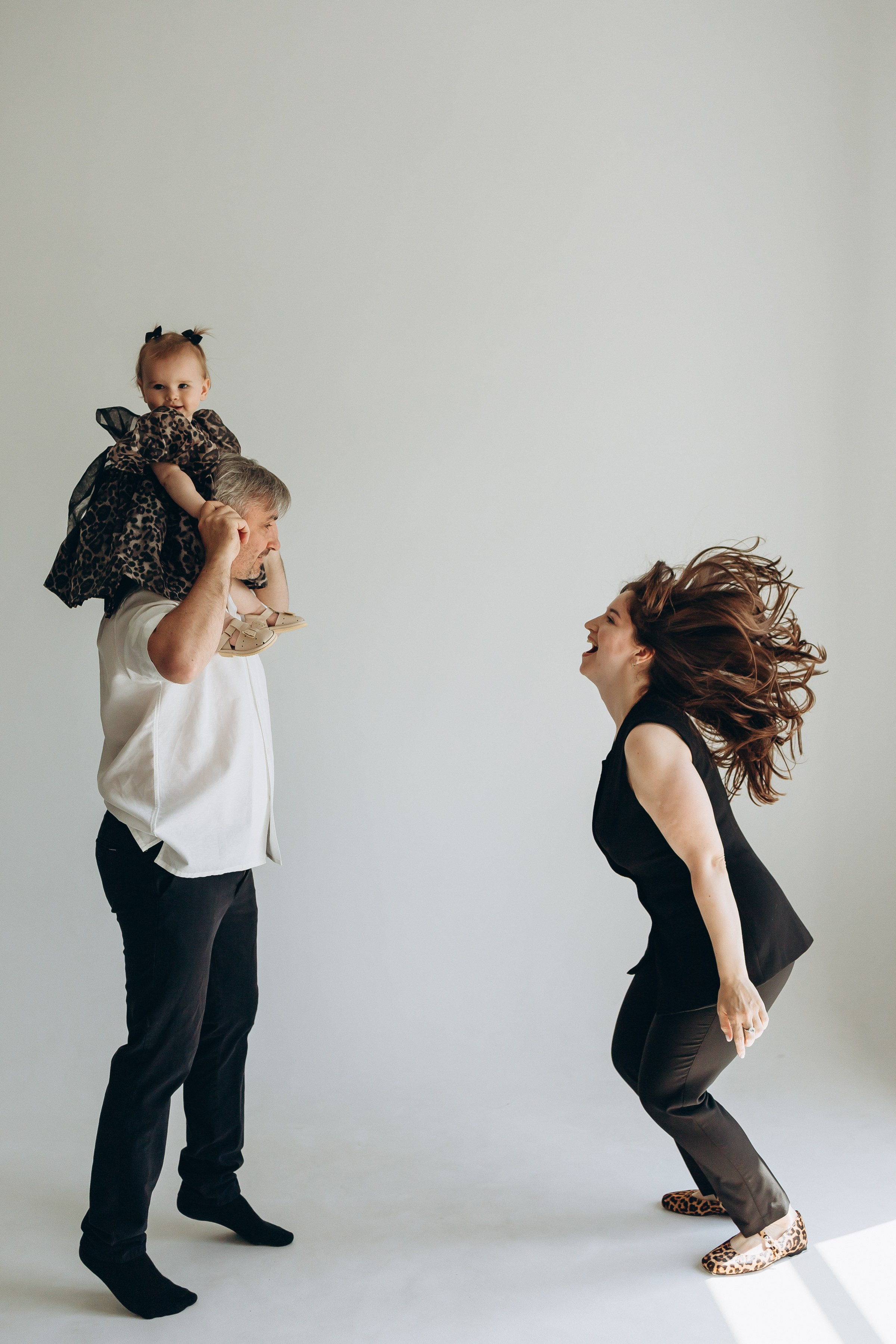 Семейная фотосессия к первому годику. Семейный фотограф в Волгодонске Краченцева Анна