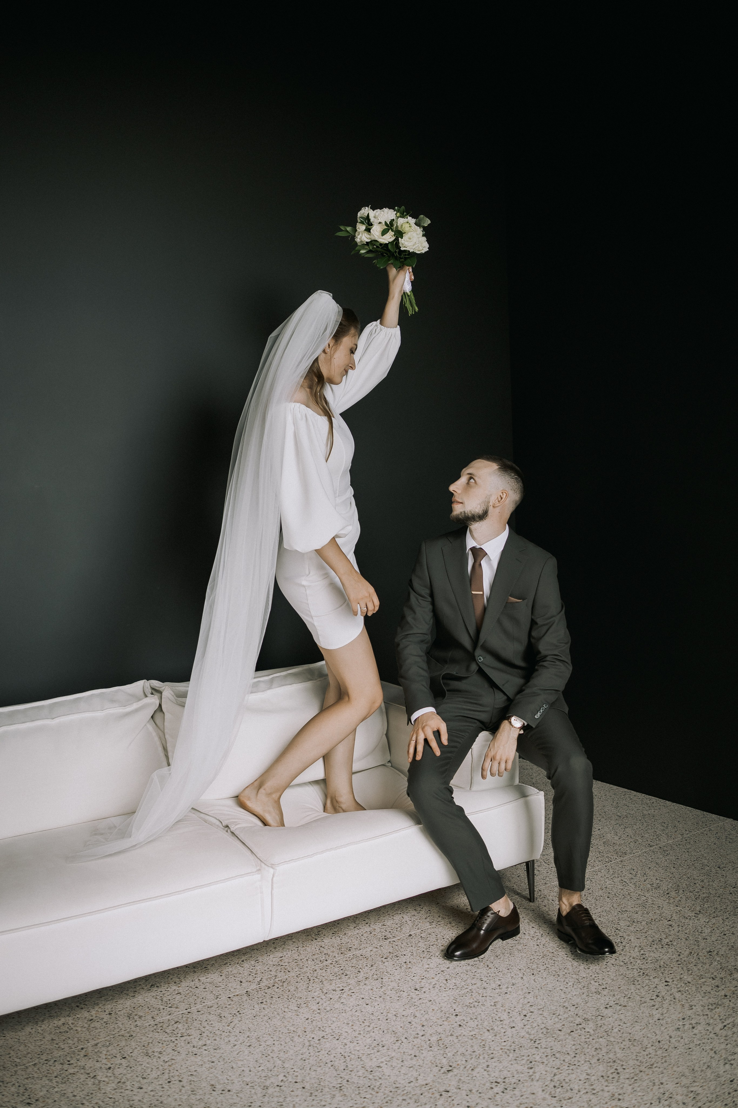 Свадебная прогулка. Эвелина и Дмитрий. Свадебная фотография. Арина Рубах