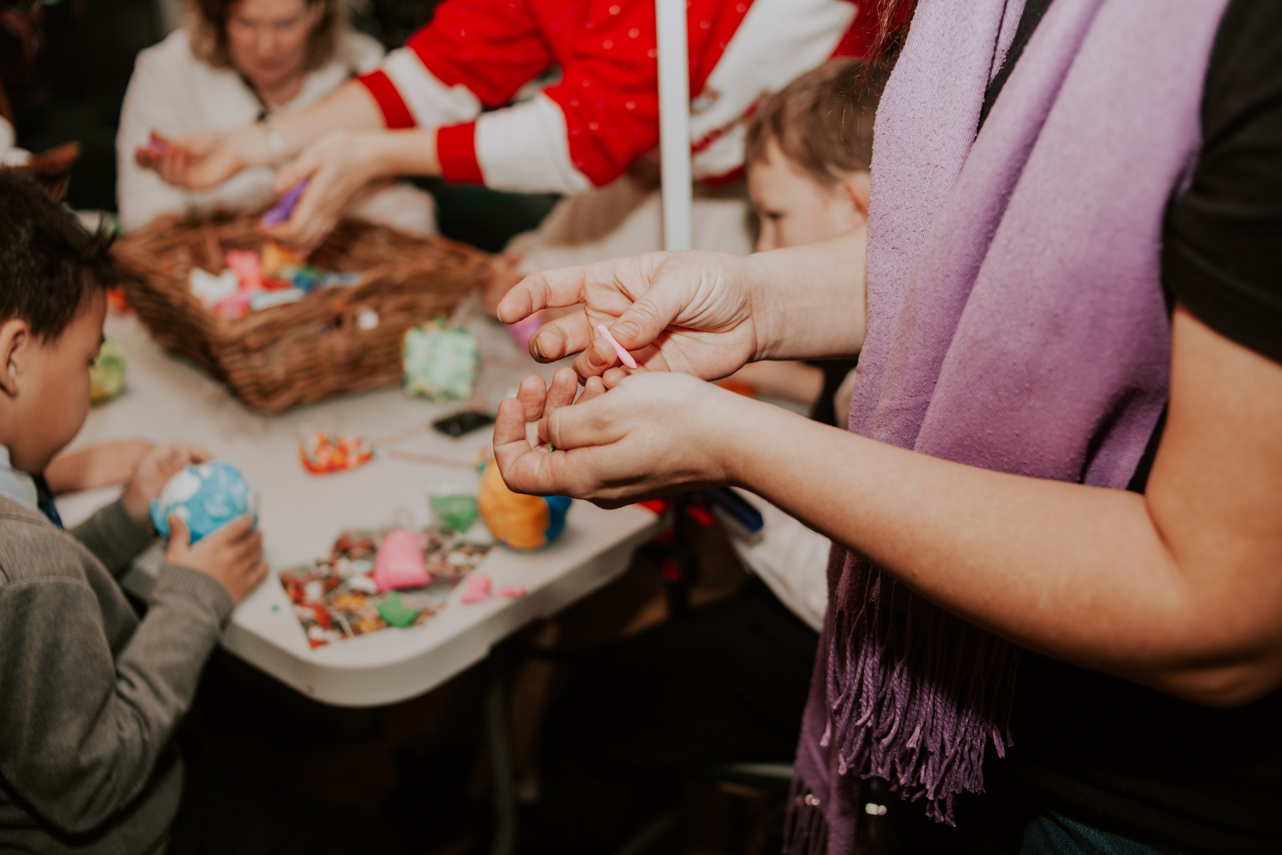 Мастер-класс от Мастерской Наташи Ой на фестивале для детей с ОВЗ «Шире круг». Семейный фотограф во Всеволожске и Санкт-Петербурге Юлия Капустина