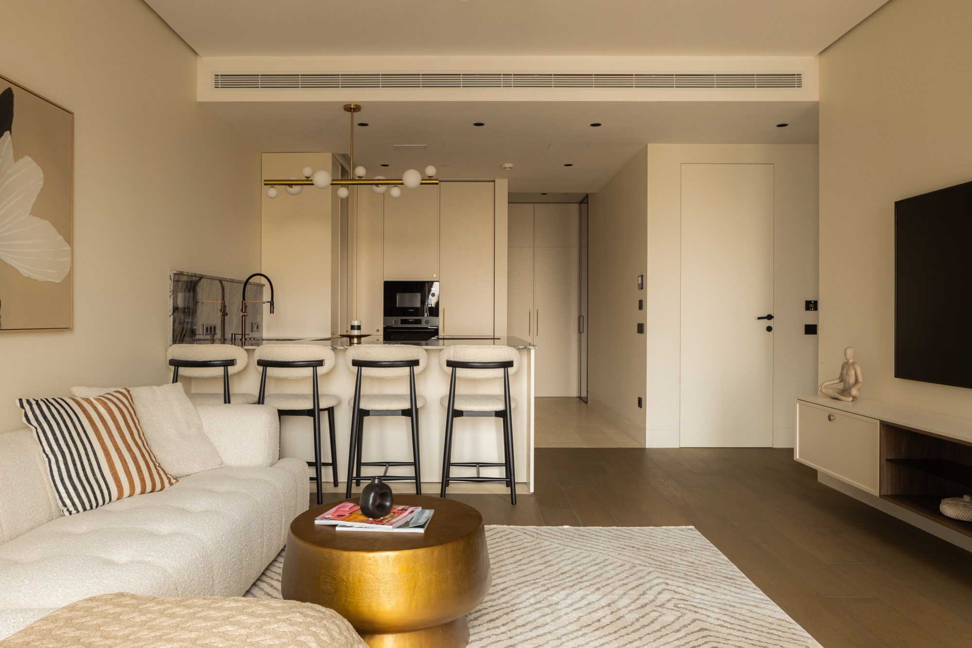 Дмитрий Гурьянов | 80 м². Фотограф Нелли Ларссон