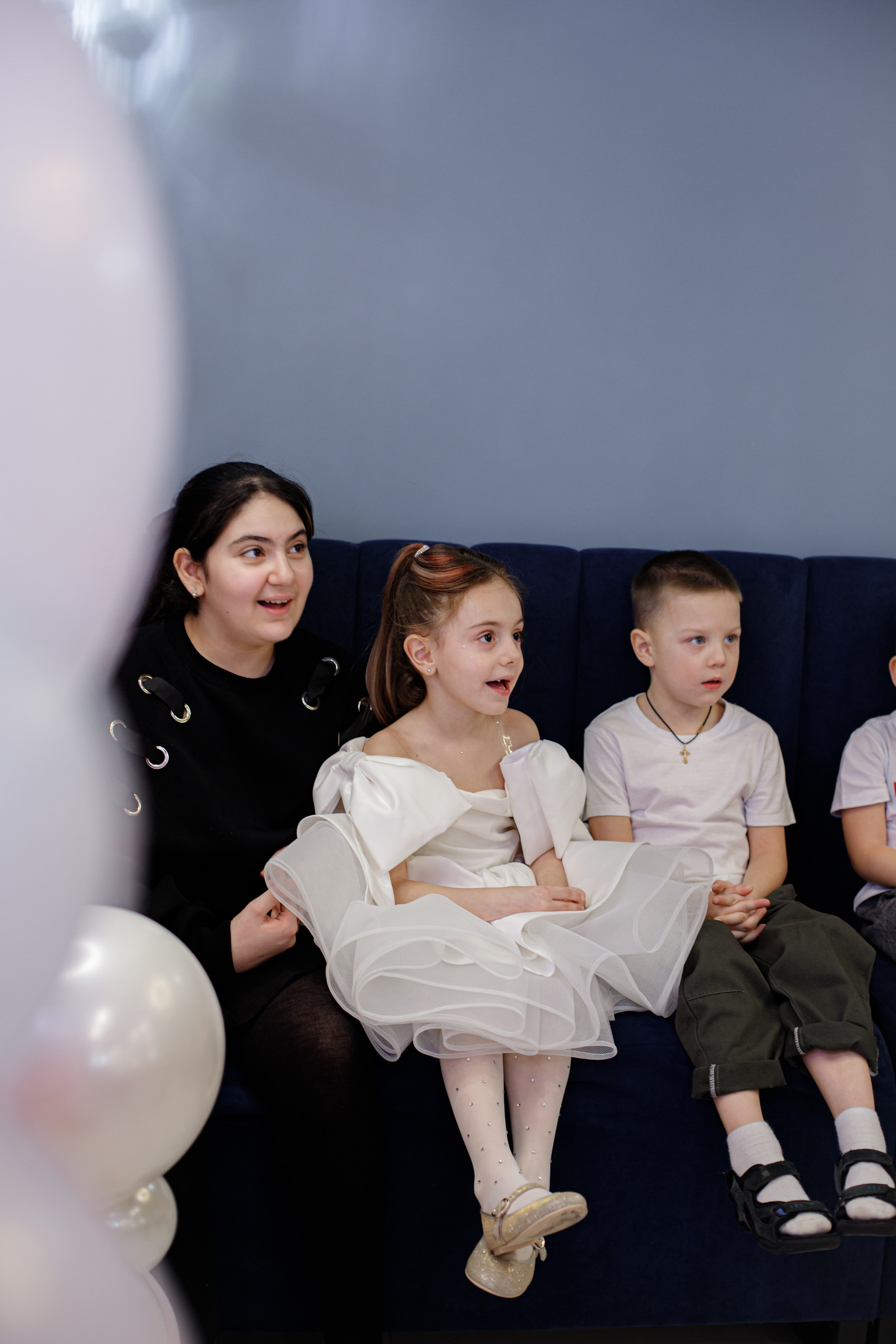 ASIA'S BIRTHDAY PARTY. Photokarish