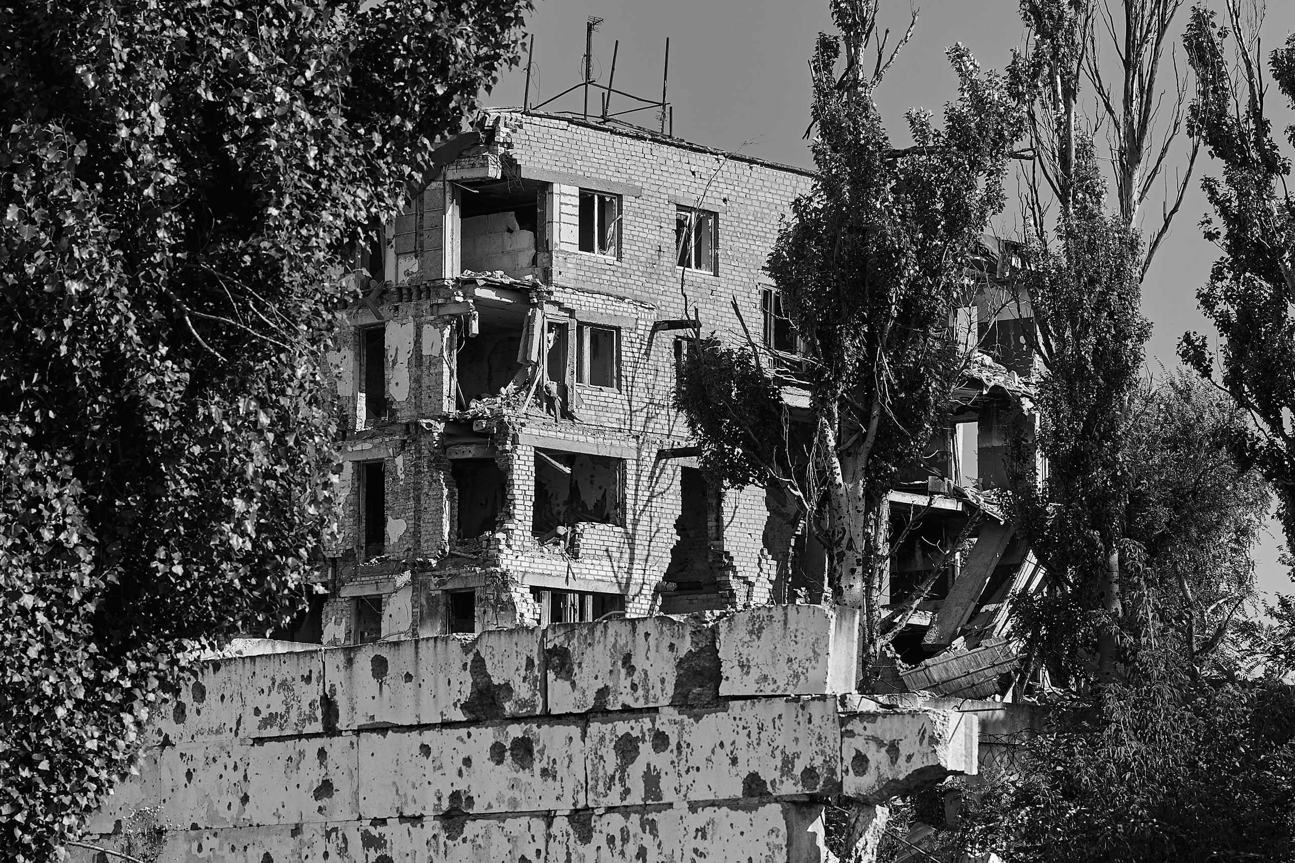 Лицо войны. EMELYAN|Военный фотограф Артур Емельянов