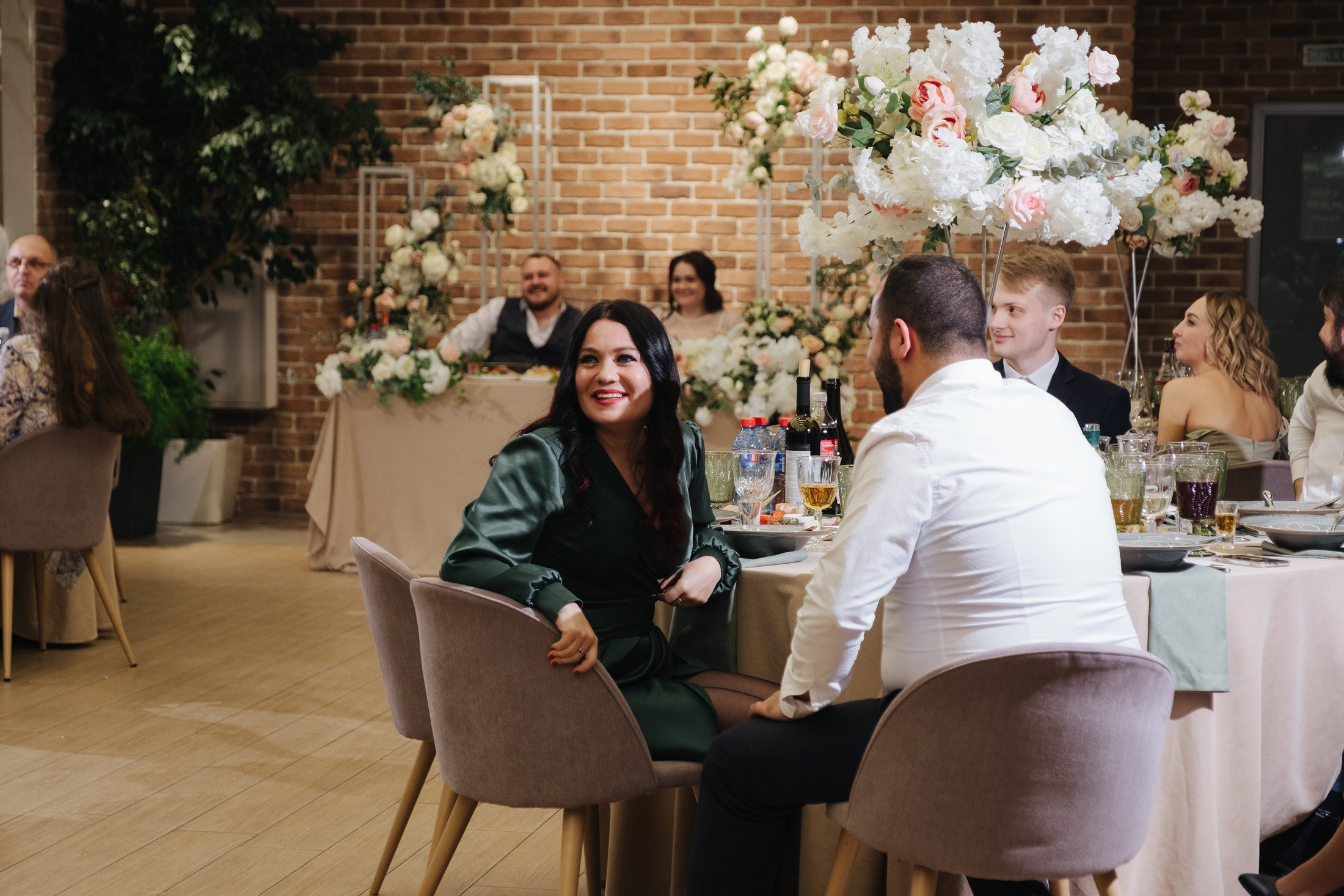 Свадебная фотосессия Москве — лучшие места, стиль, образы, красивые кадры, эмоции. Свадебный фотограф в Екатеринбурге — заказ профессиональной фотосесии, все виды фотосъемки