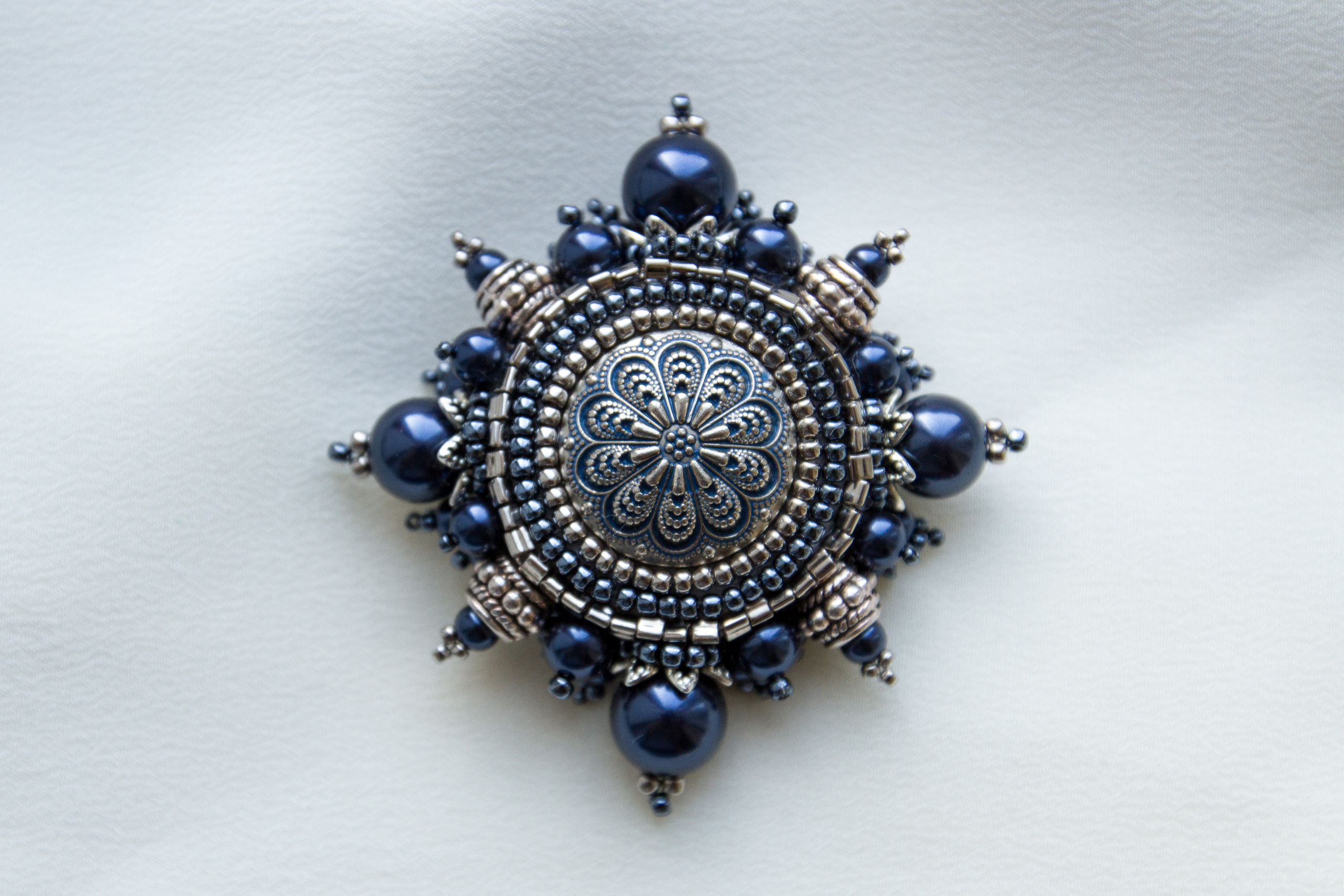 Броши — ордена. ВАЛИНОР — выставка-продажа hand made