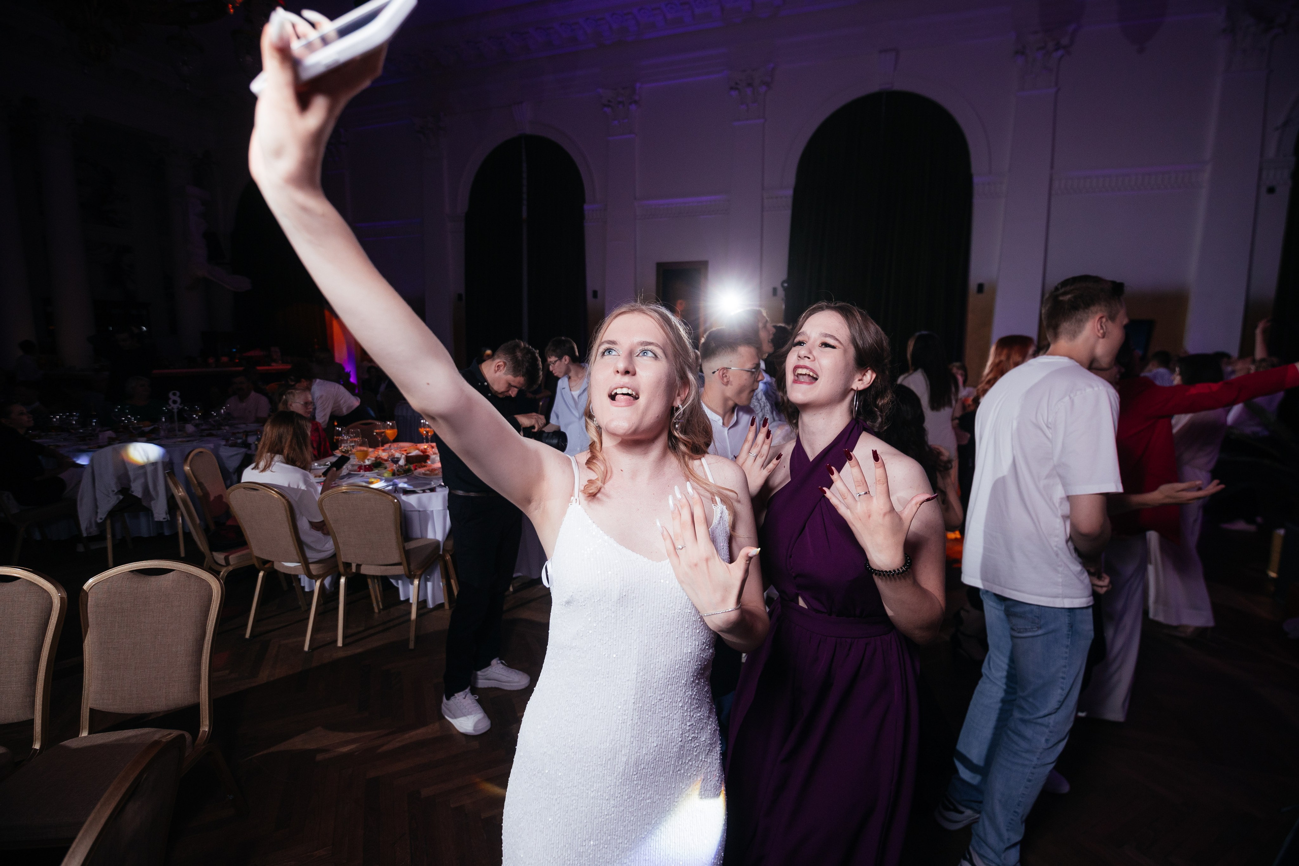 Выпускной 11 класс. Фотограф Крохин Олег