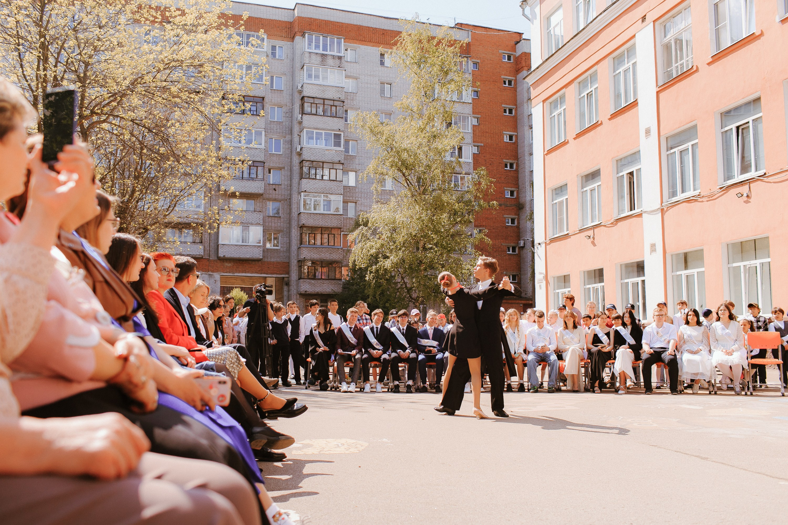 Портфолио фотографа на последний звонок. Свадебный и репортажный фотограф в Ярославле и Санкт-Петербурге Роман Микрюков