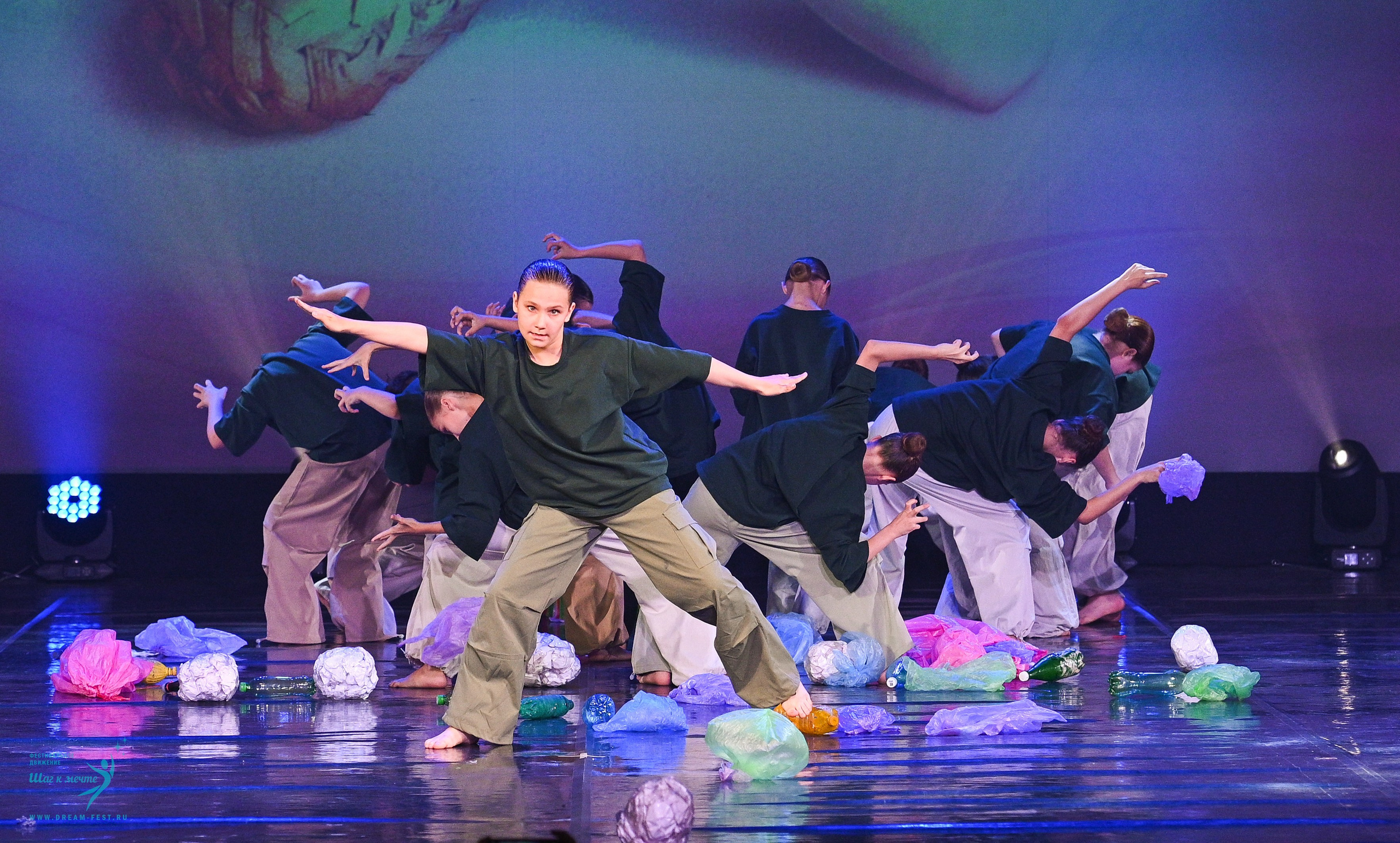 24.05.2025 «Мир под названием — Искусство танца» Фестивальное движение «Шаг к мечте» г. Кострома. Медиастудия Фото Концепт