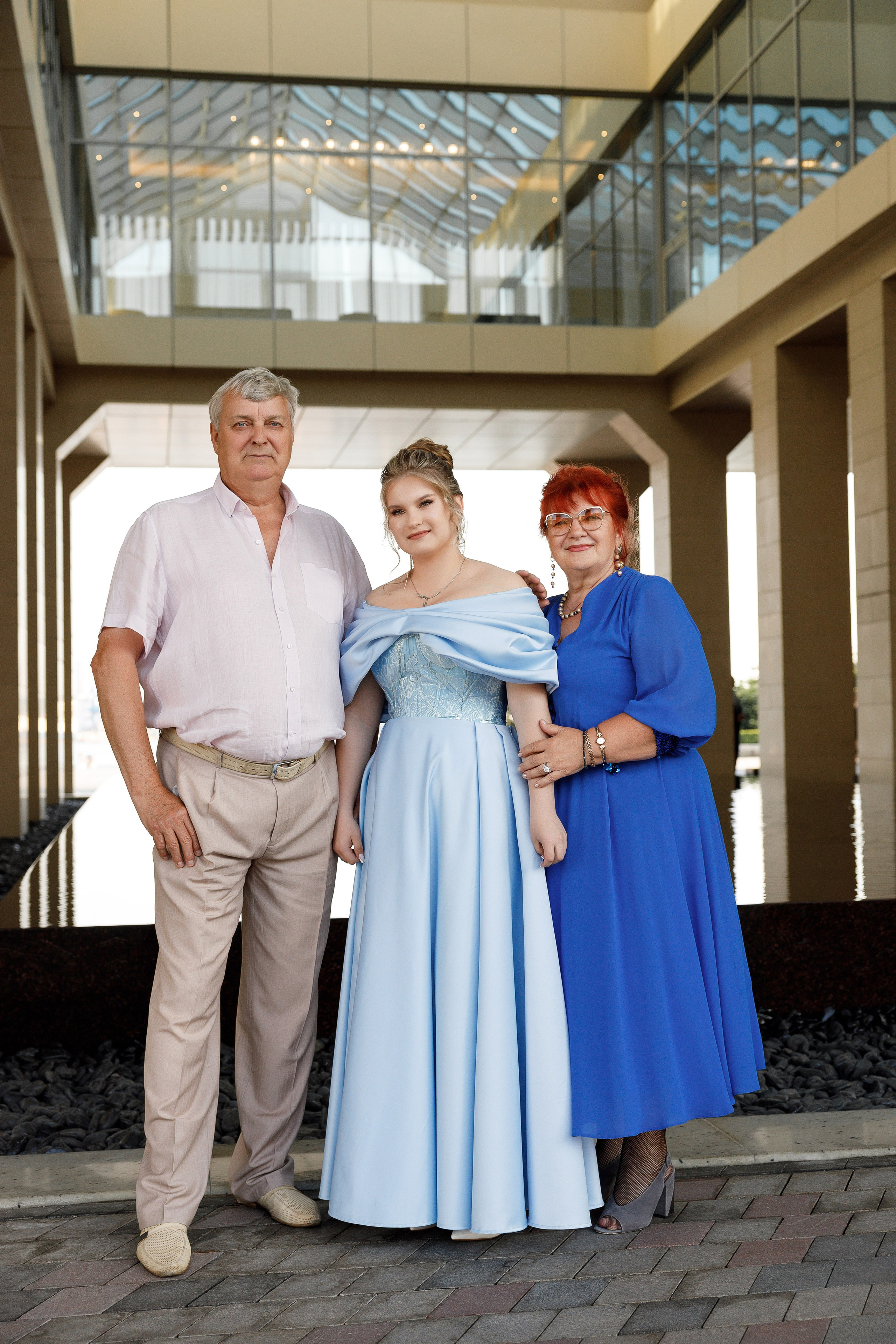 Выпускной вечер 13 школа (Индивидуальная съемка). Photoalbum-vl.ru