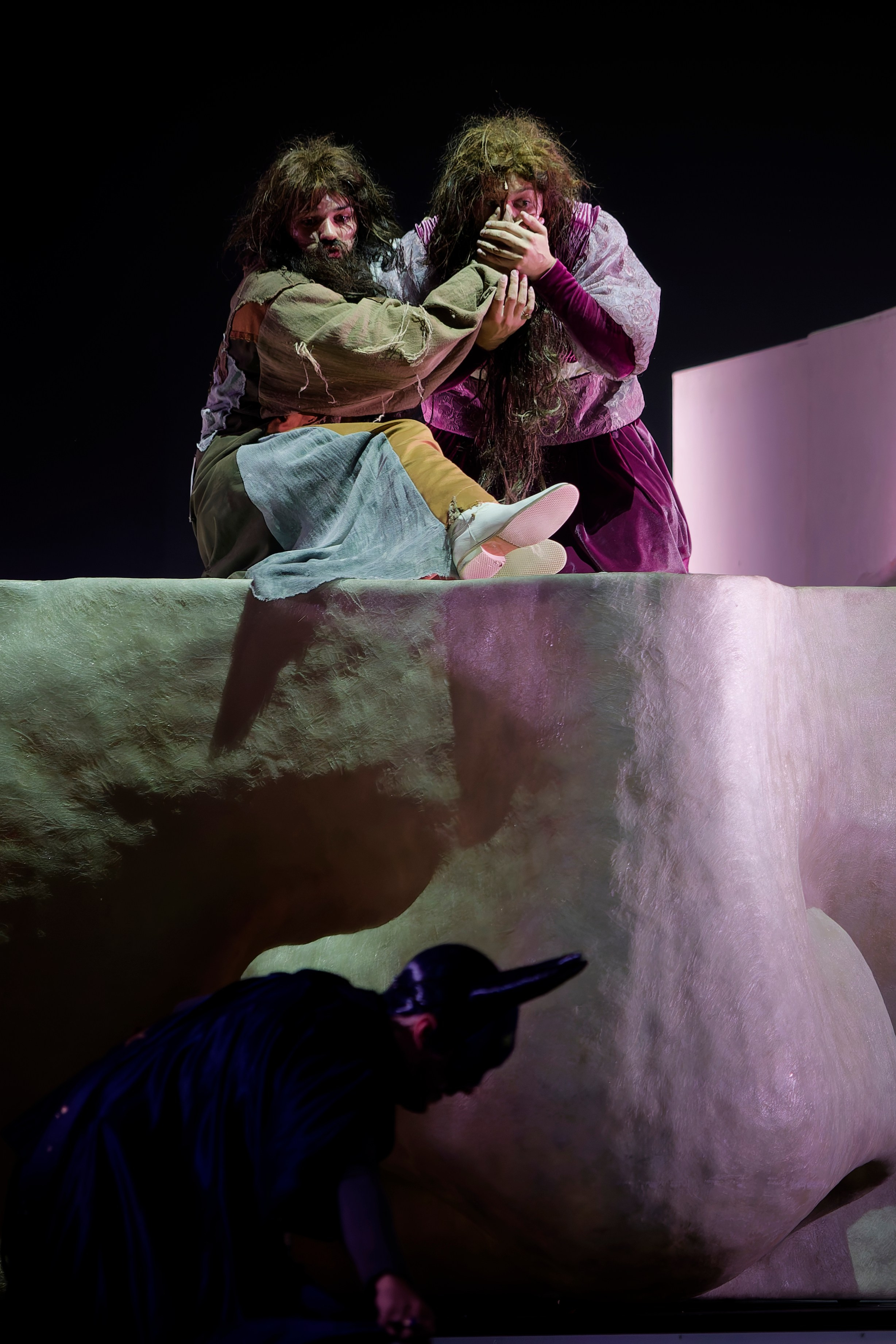 Спектакль «Любовь к трем апельсинам». Кутузов Евгений Фотограф в Южно-Сахалинске