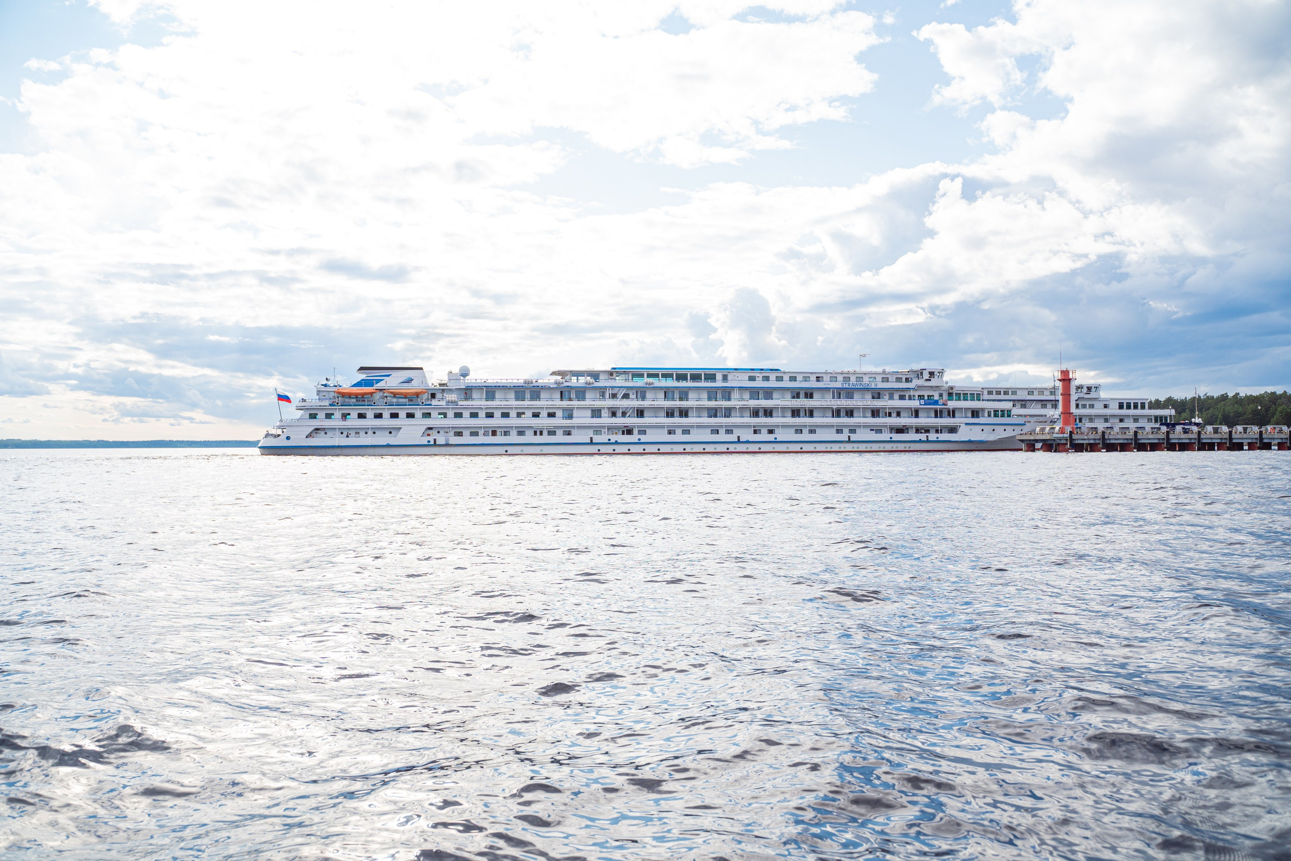 Гидровыезд в Коневский мужской монастырь. Свадебный, семейный, портретный, репортажный фотограф в Санкт-Петербурге