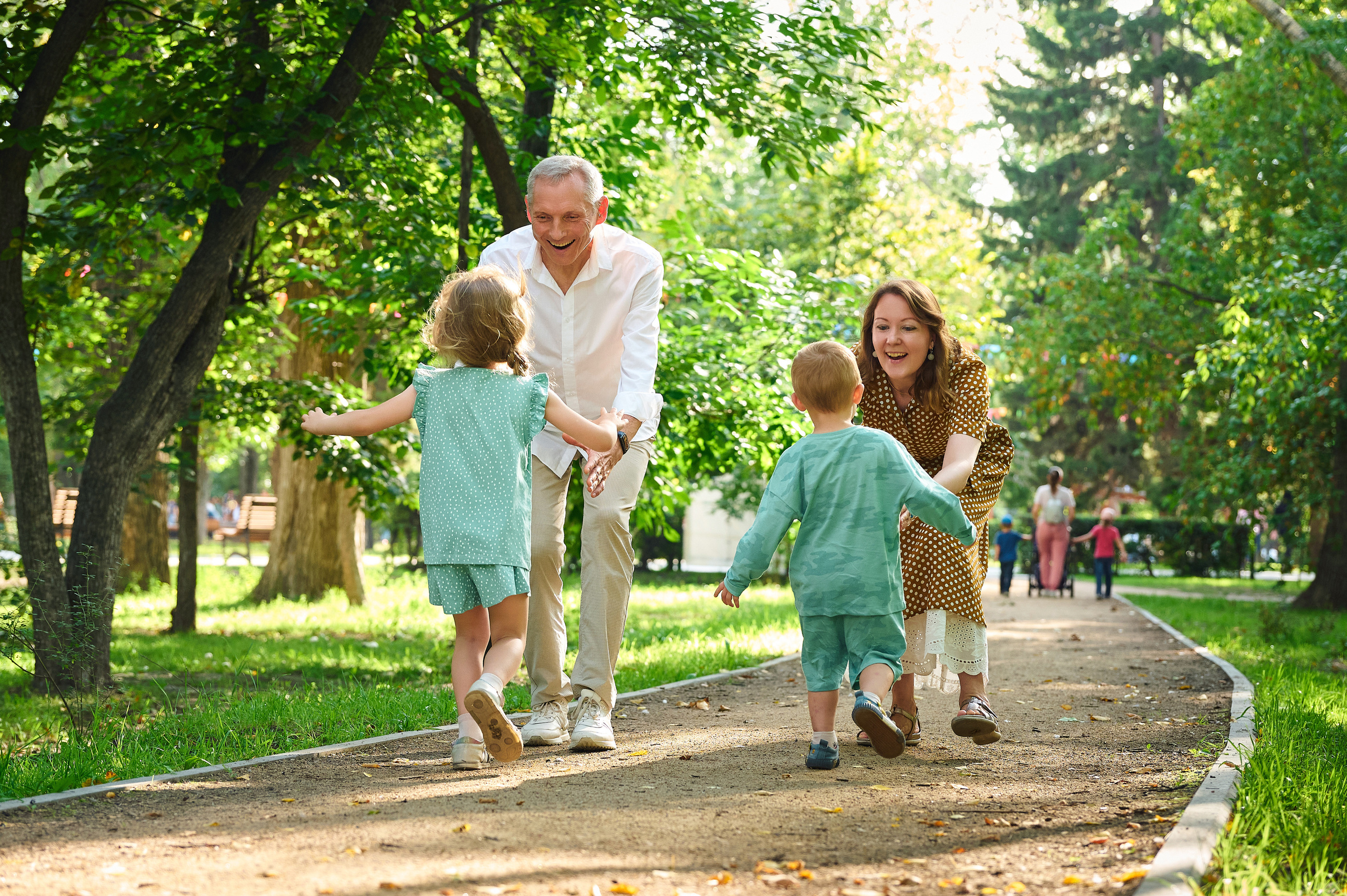 Алиса семейная. Парк Изумрудный. Фотограф Опыт Качество Скорость Горный Алтай Барнаул