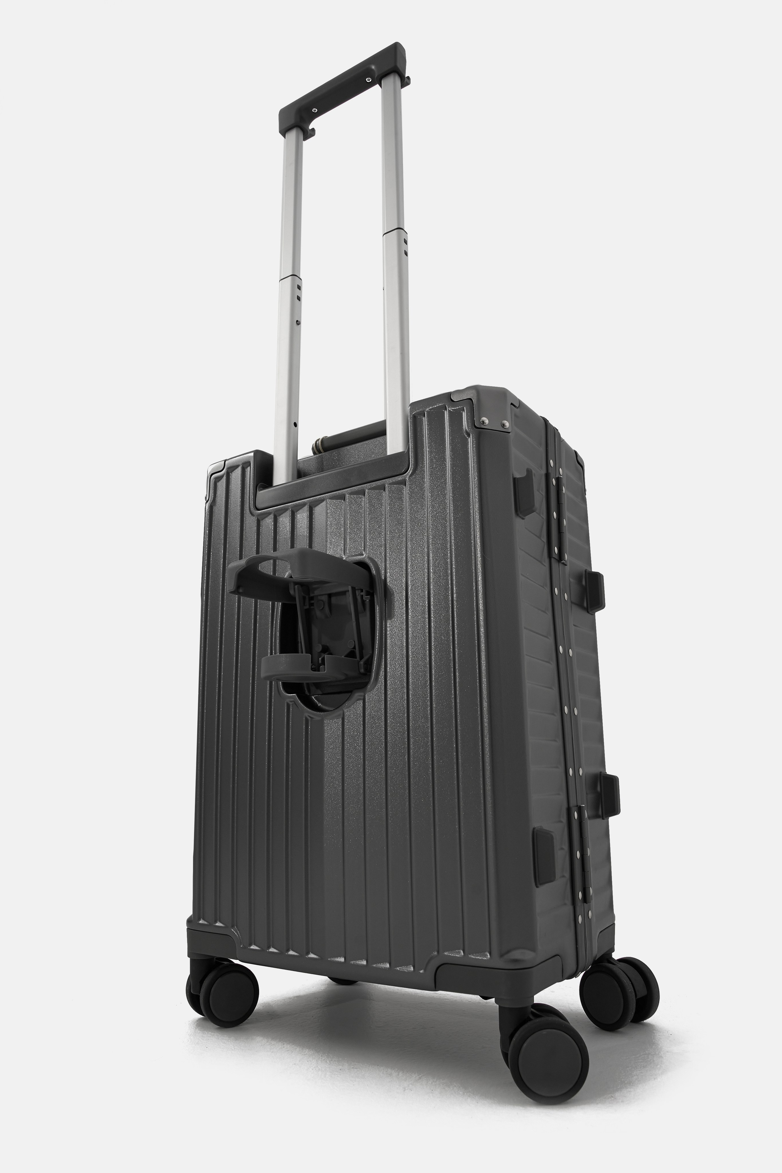 BOMOND. Портретный фотограф в Павлодаре Руслан Насыров