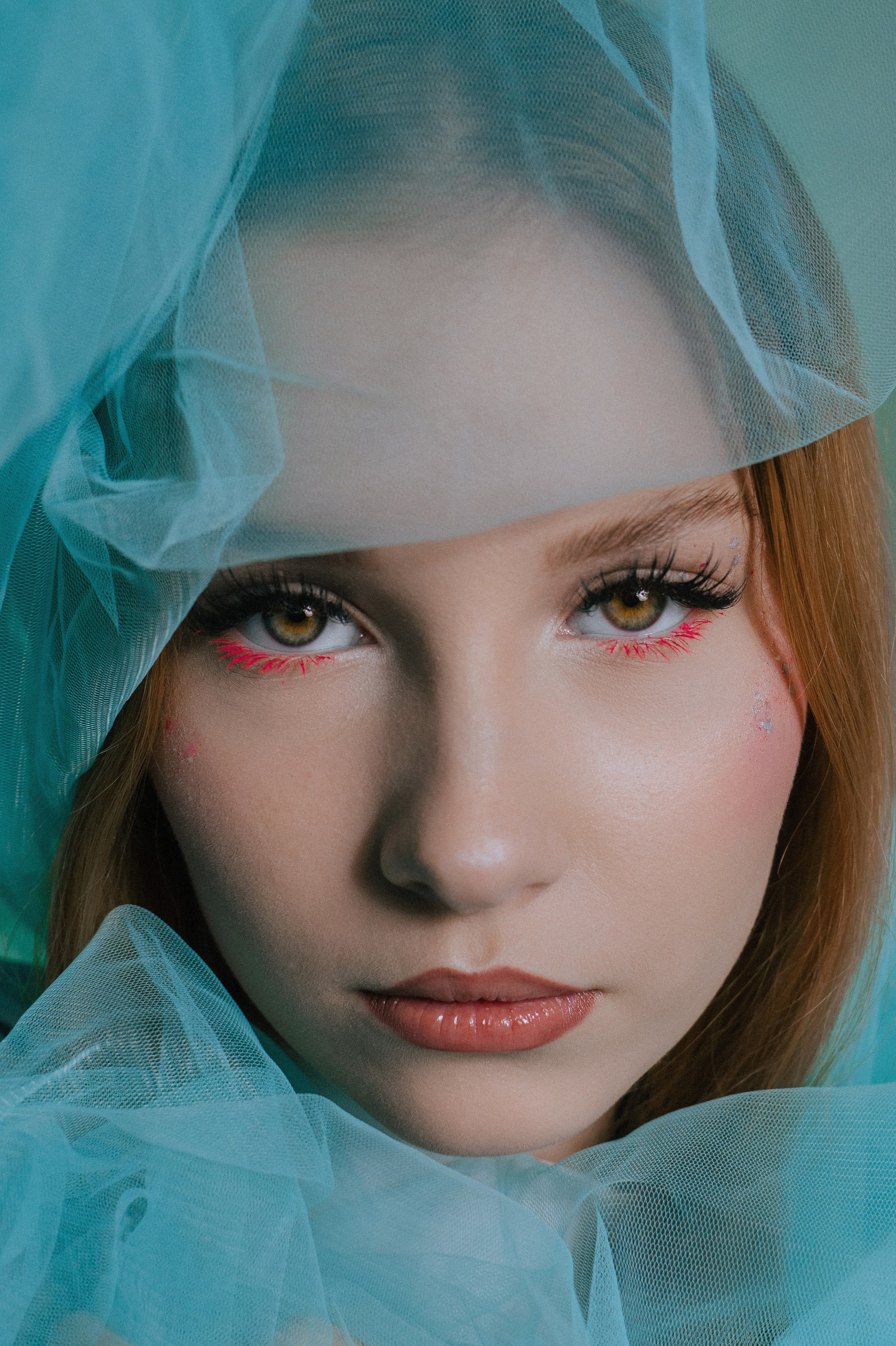 Фотопроект портрет. Фотограф Ярмишко Дарья. Выпускные фотокниги