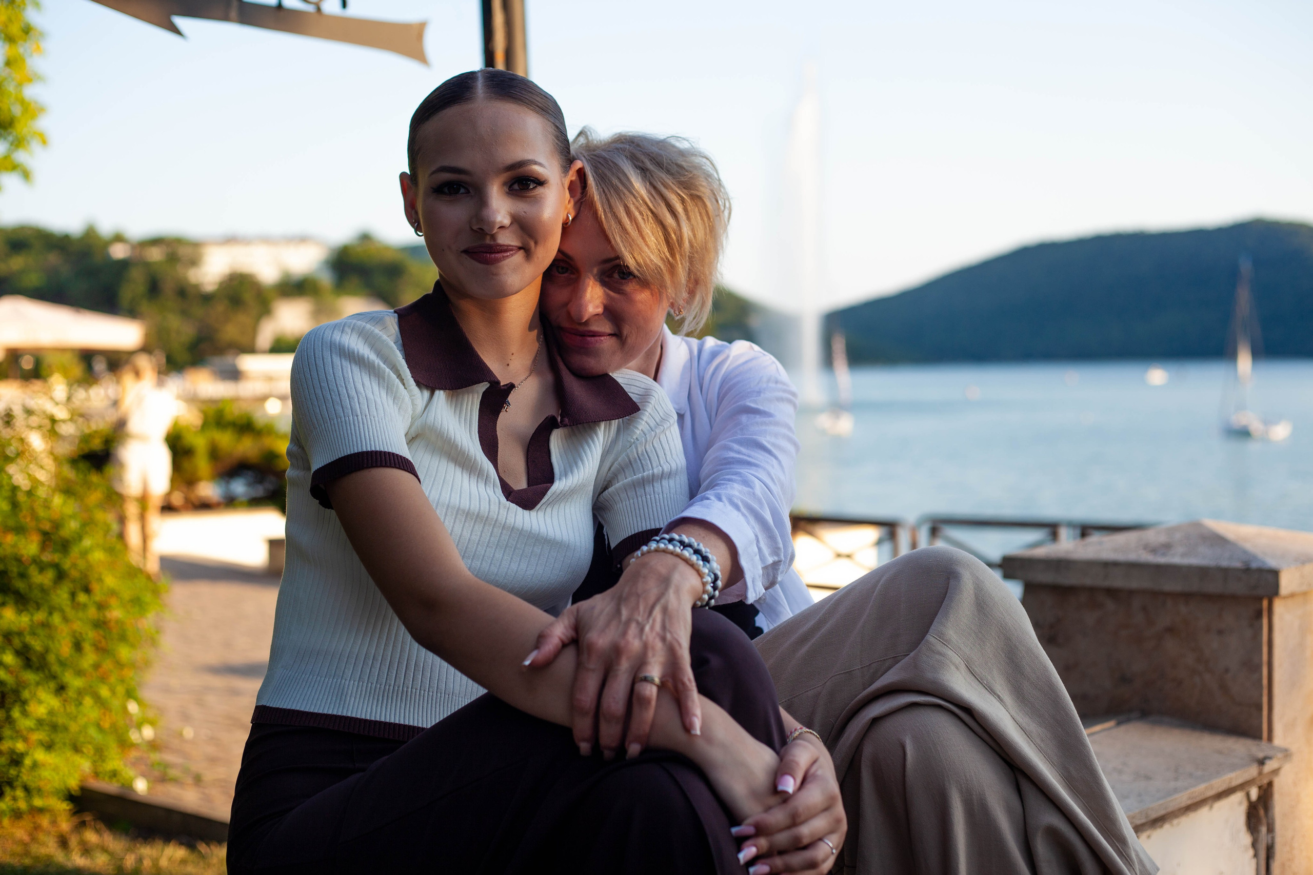 Абрау. Уличный фотограф Города N