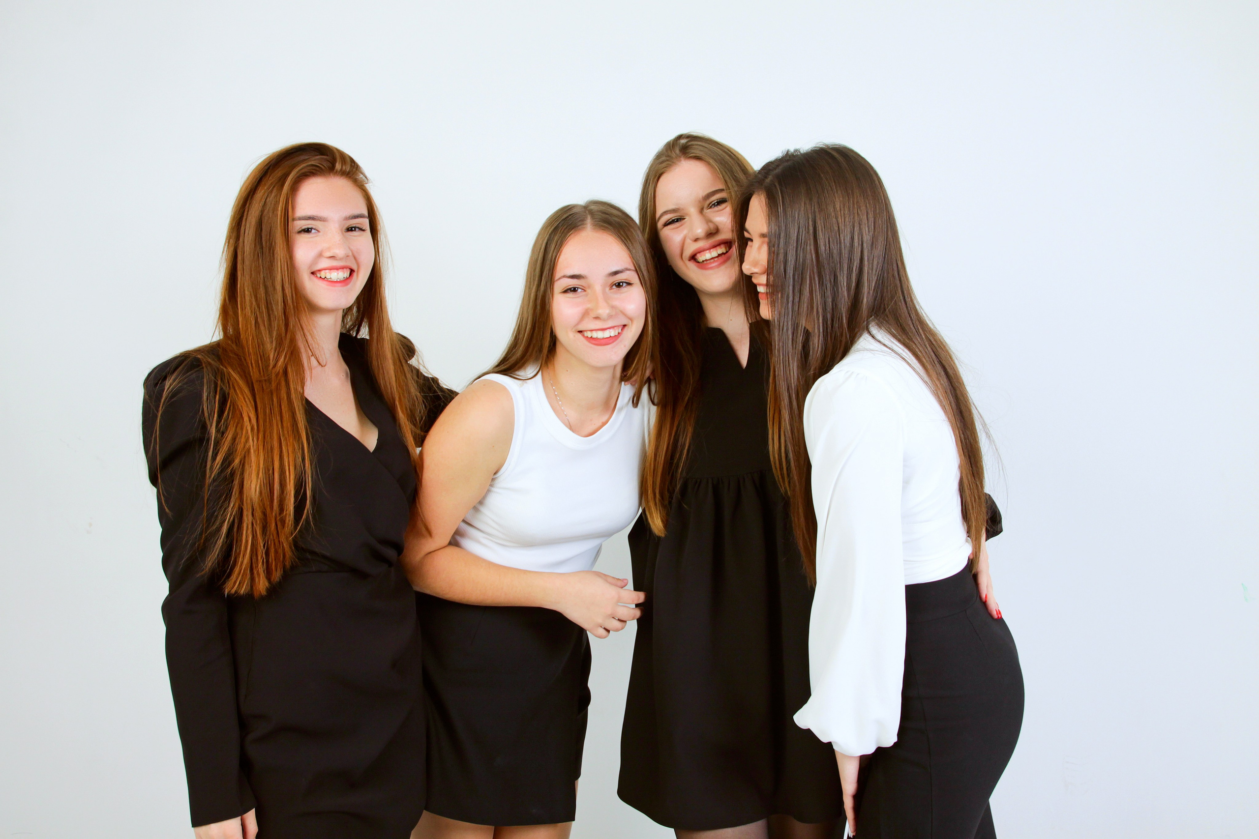 ФОТОСЕССИЯ ДЛЯ ВЫПУСКНИКОВ 35 ШКОЛЫ Г. ТАГАНРОГА. Выпускные альбомы в Таганроге и Ростовской Области