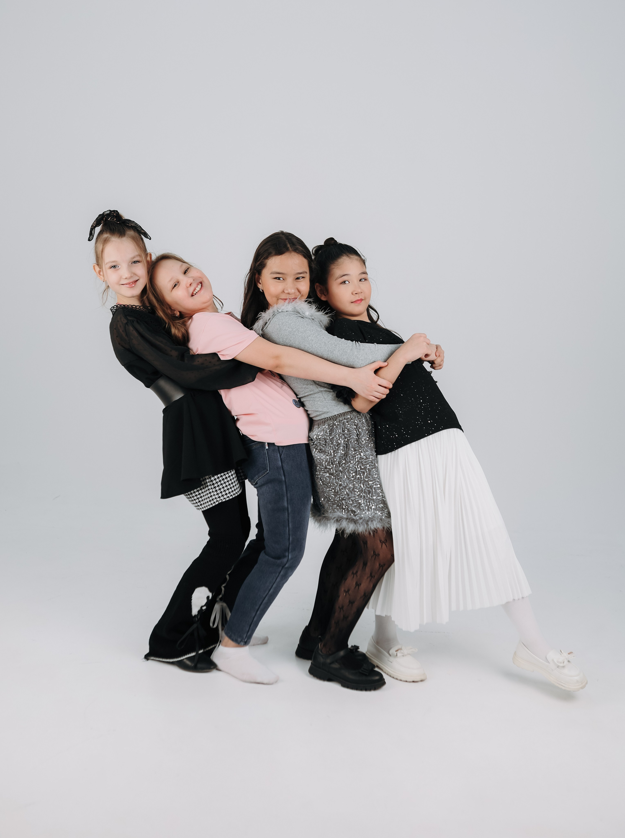 Выпускники. Фотограф в Жезказгане. Графический дизайнер