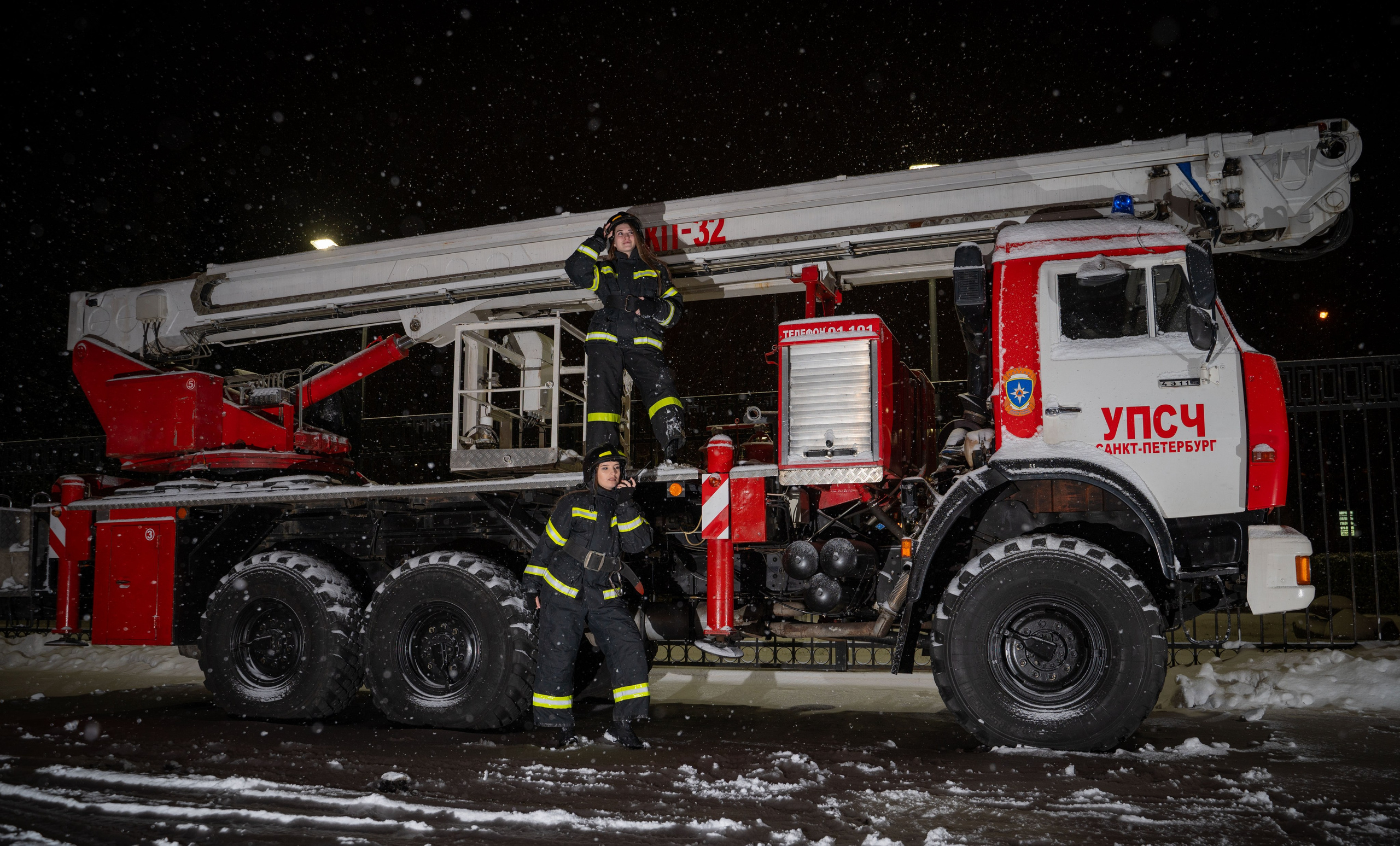 Девочки МЧС. г. Санкт-Петербург. Vadim Nevenglovskii Фотограф в разных жанрах